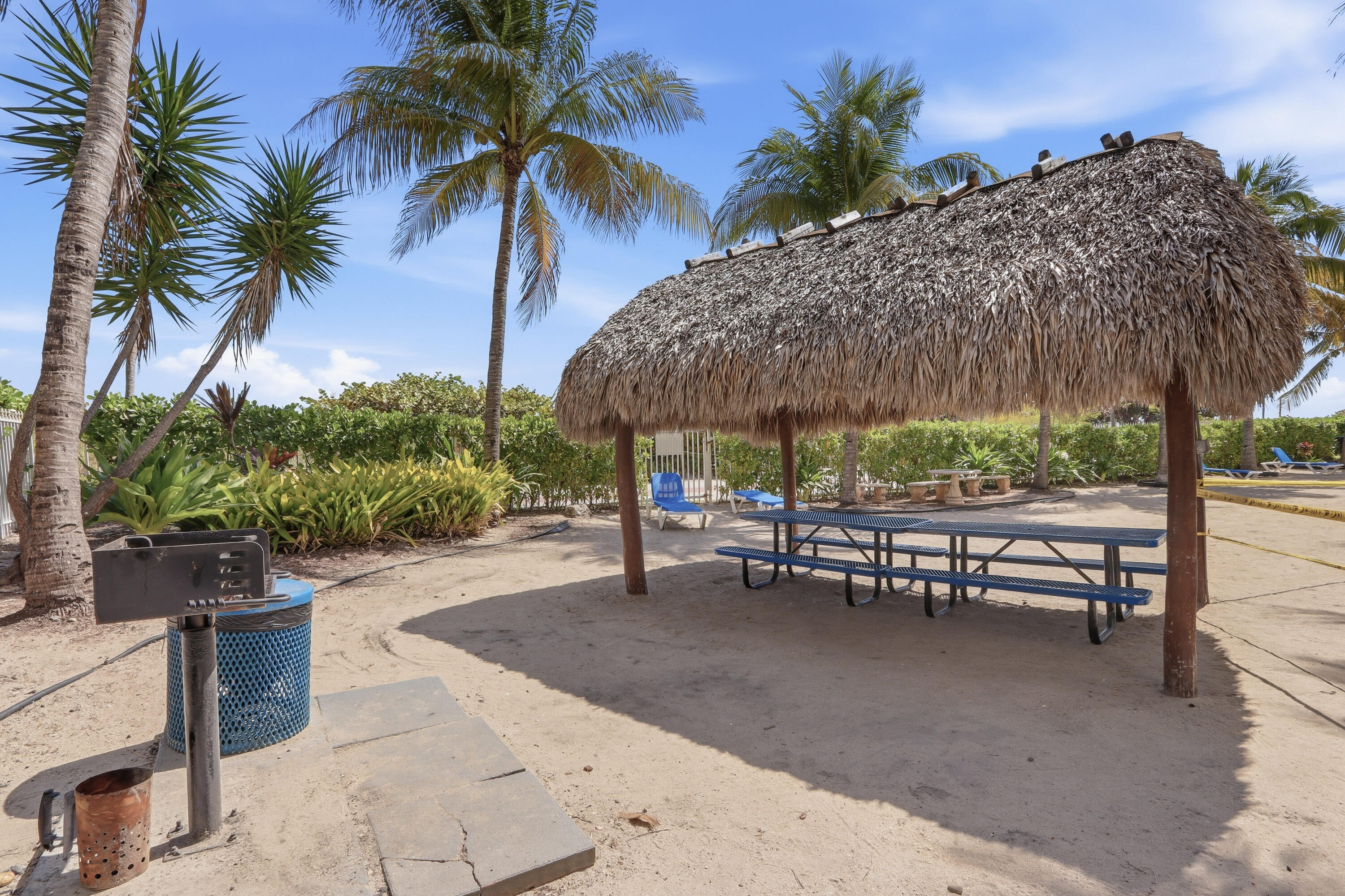 6039 Collins #609 Miami Beach, FL 33140