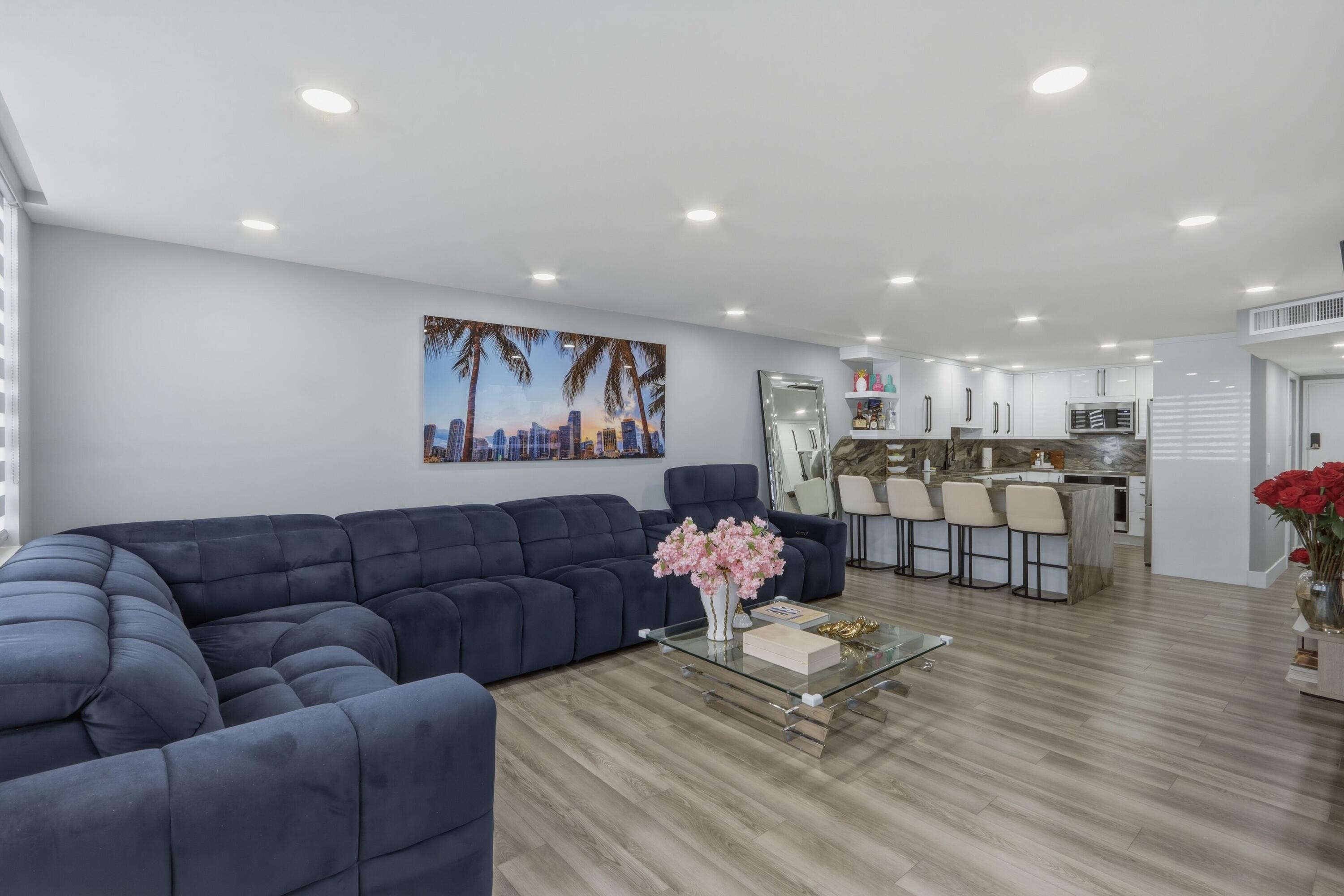 6039 Collins #609 Miami Beach, FL 33140