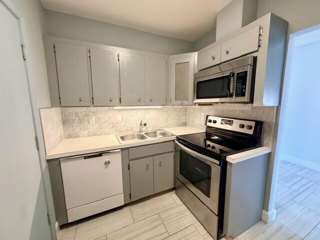 5820 NE 22nd #629 Fort Lauderdale, FL 33308