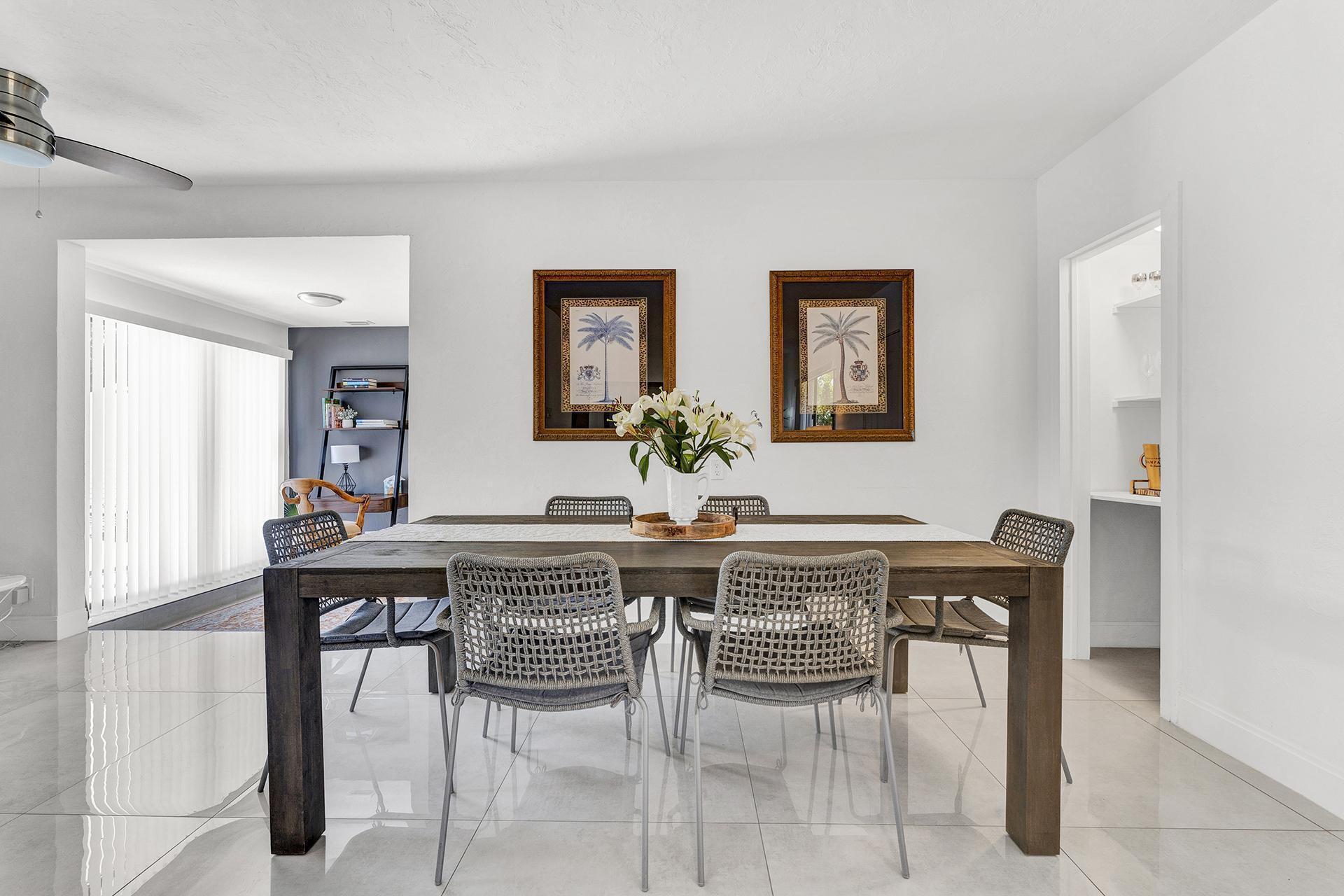 2301 Ridgeway West Palm Beach, FL 33401