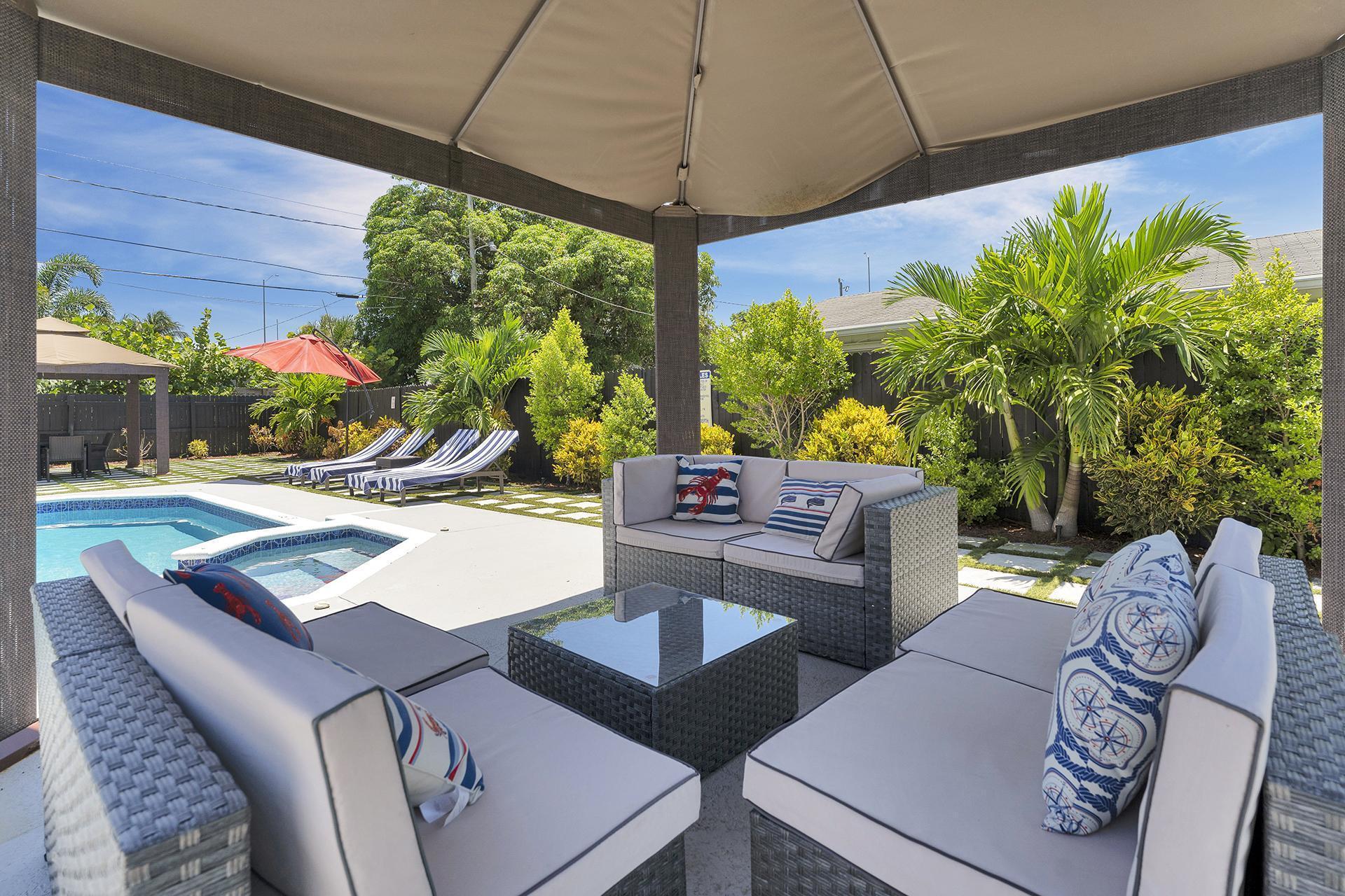 2301 Ridgeway West Palm Beach, FL 33401