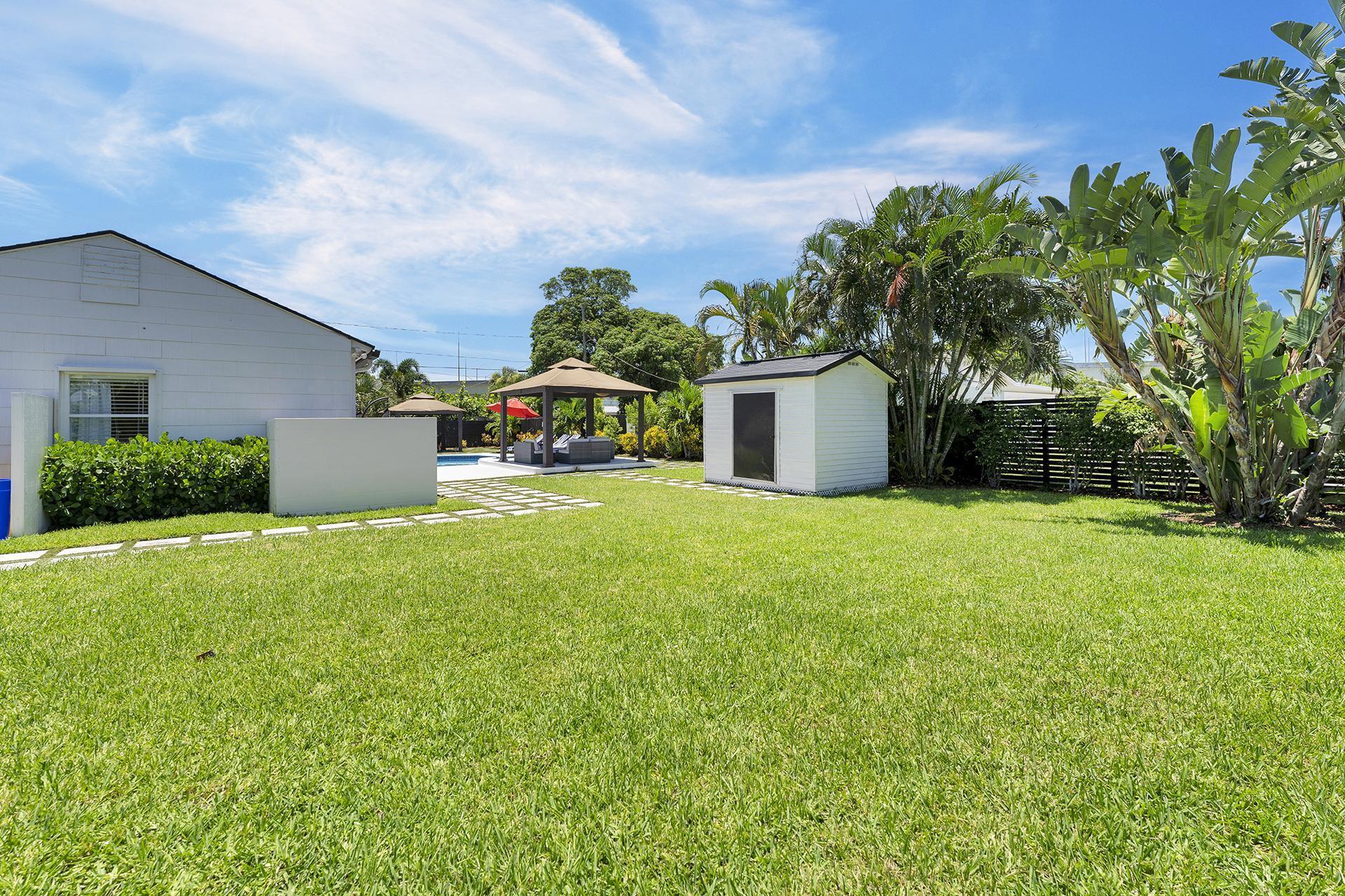 2301 Ridgeway West Palm Beach, FL 33401