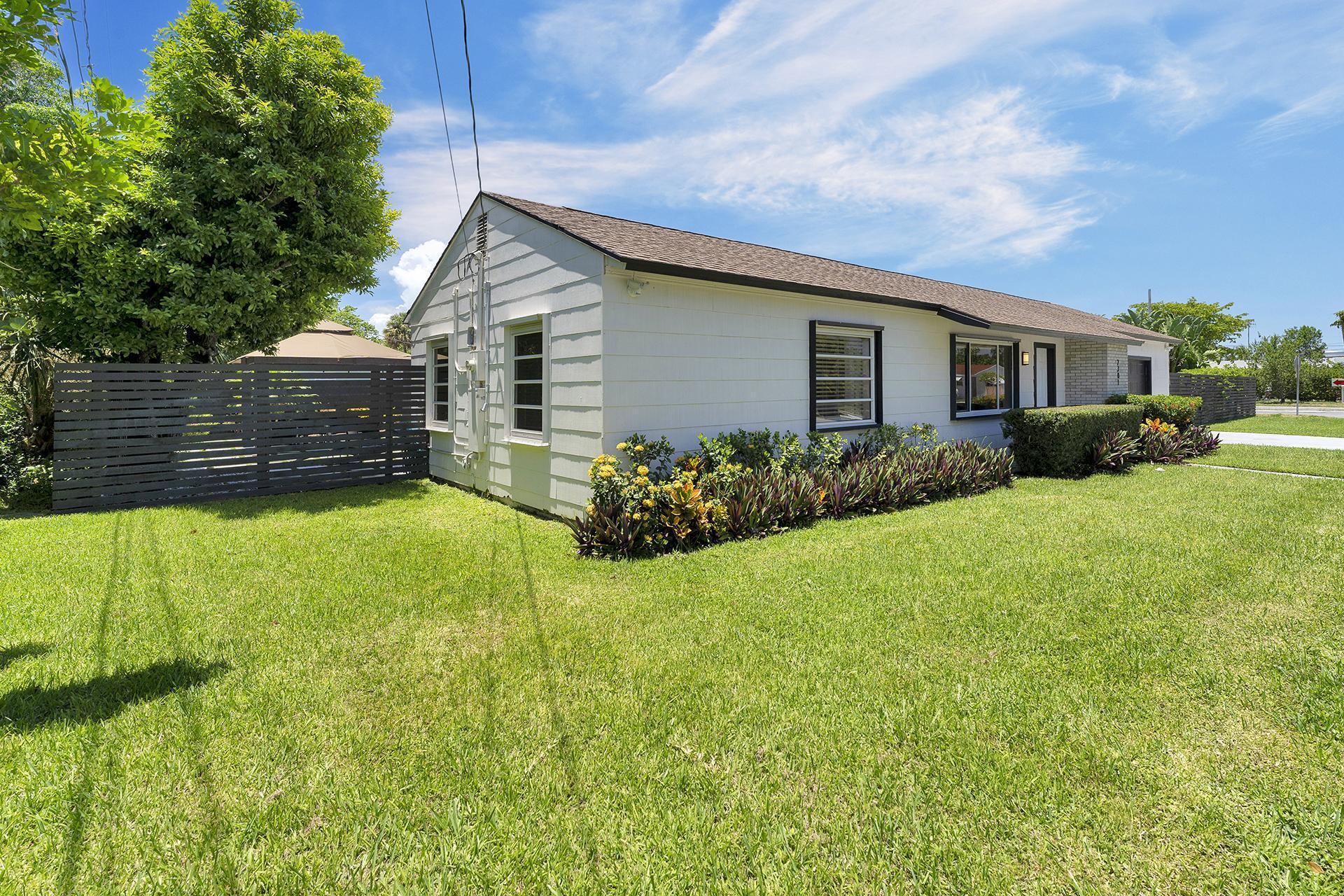 2301 Ridgeway West Palm Beach, FL 33401