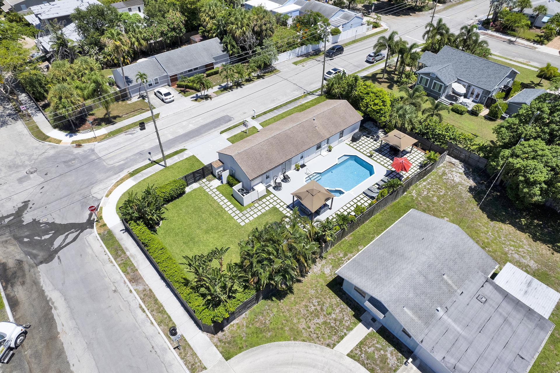 2301 Ridgeway West Palm Beach, FL 33401