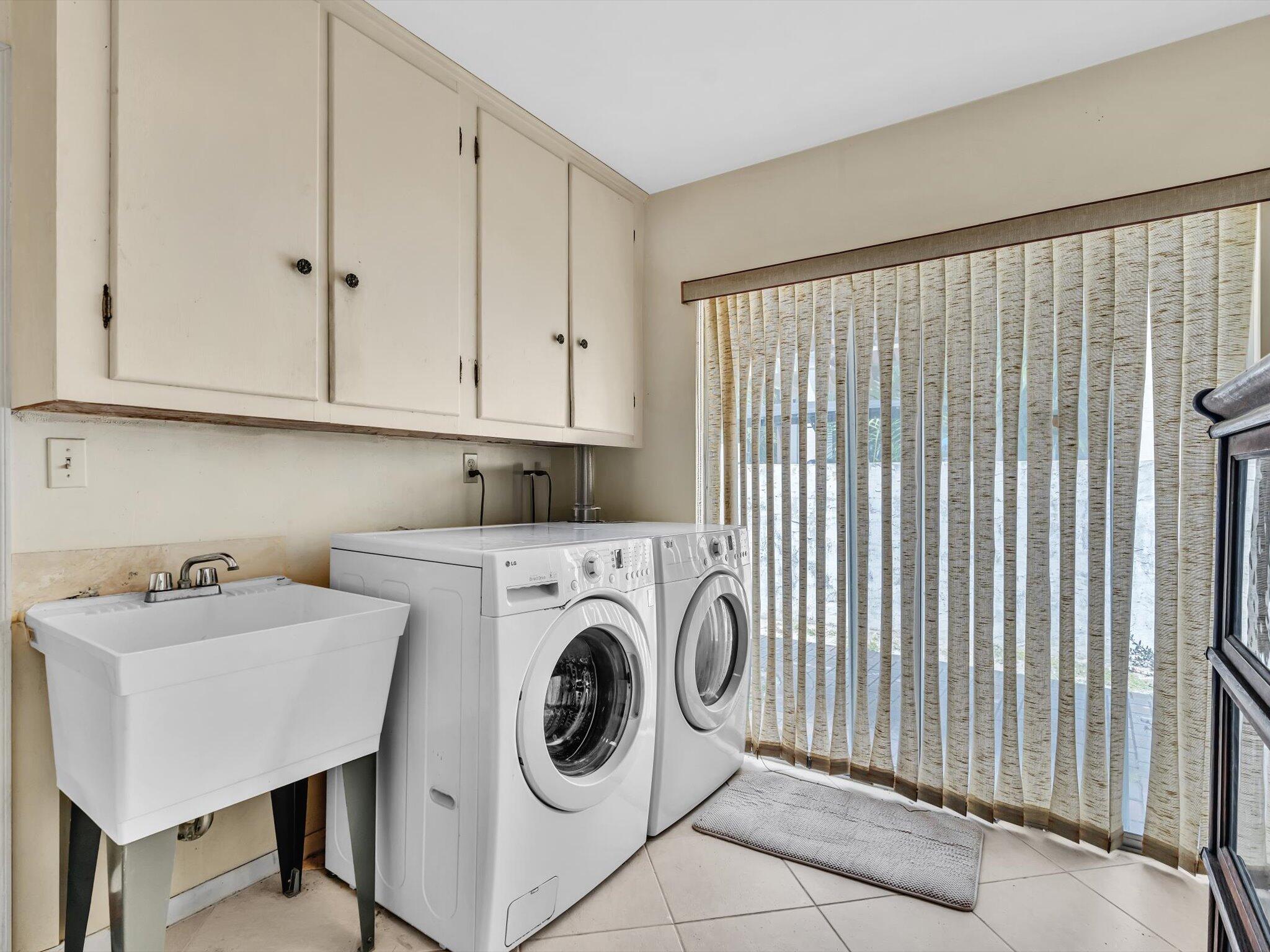 3051 NE 44th Fort Lauderdale, FL 33308