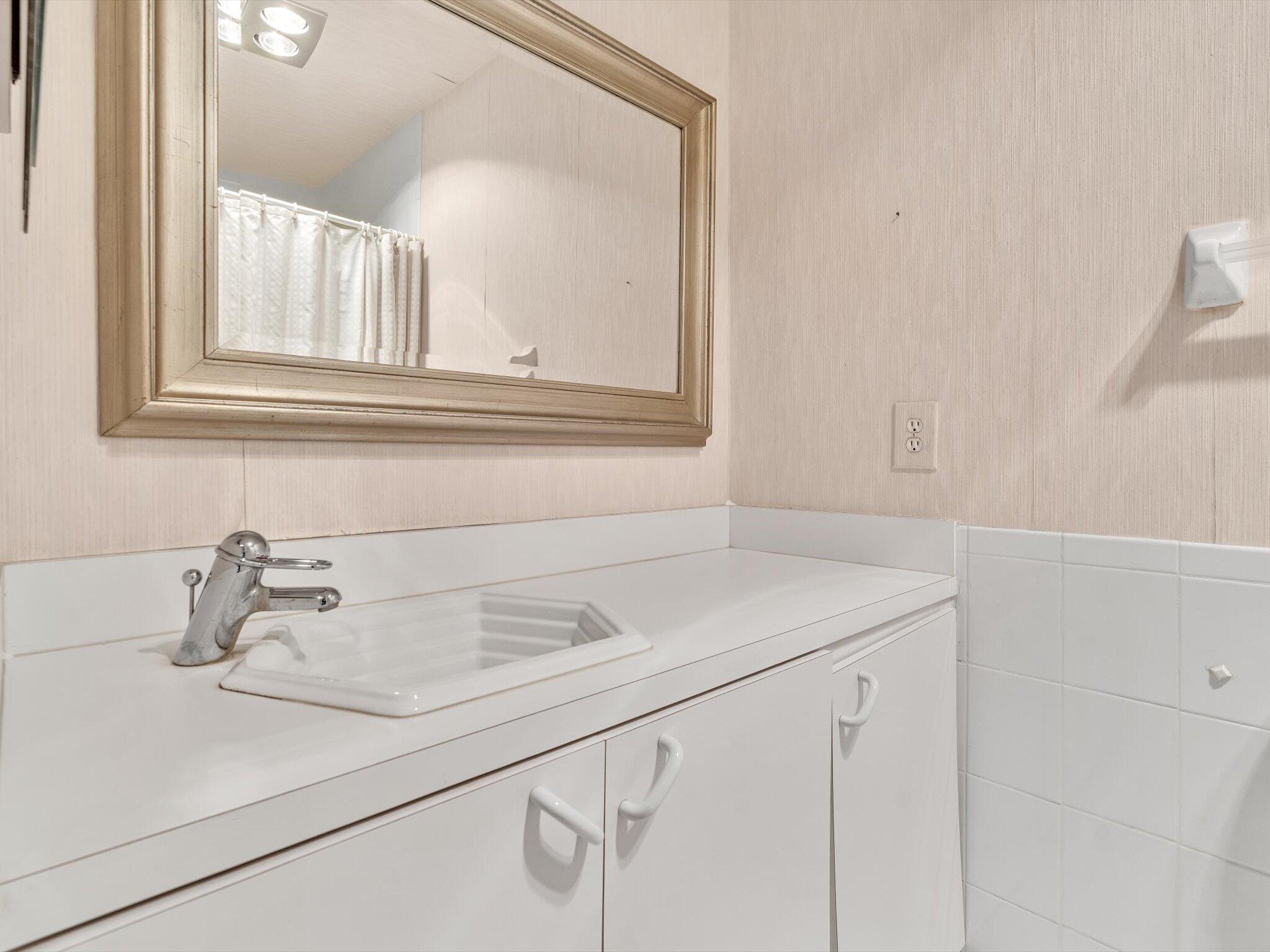 3051 NE 44th Fort Lauderdale, FL 33308