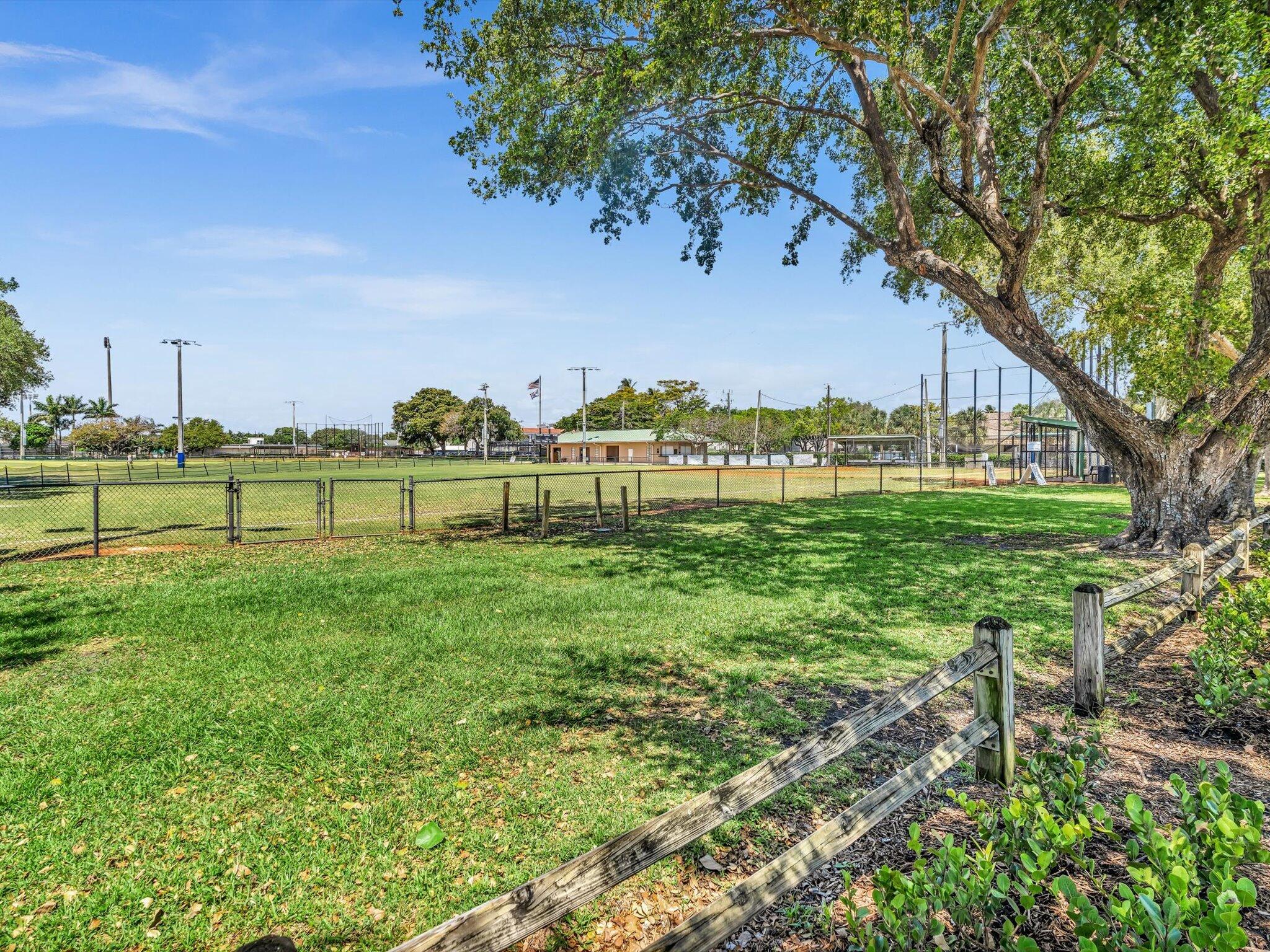 3051 NE 44th Fort Lauderdale, FL 33308