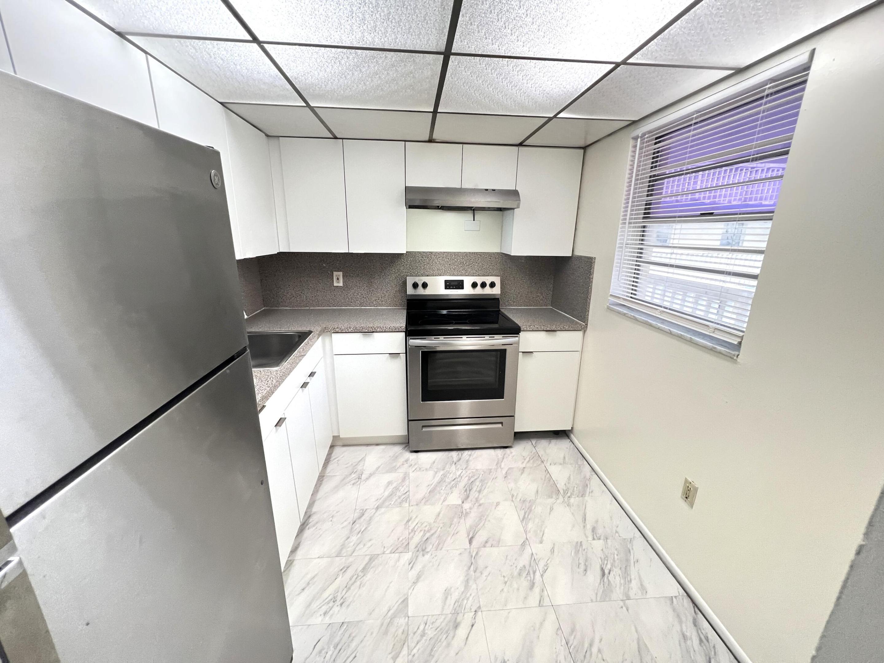 15600 NW 7th #516