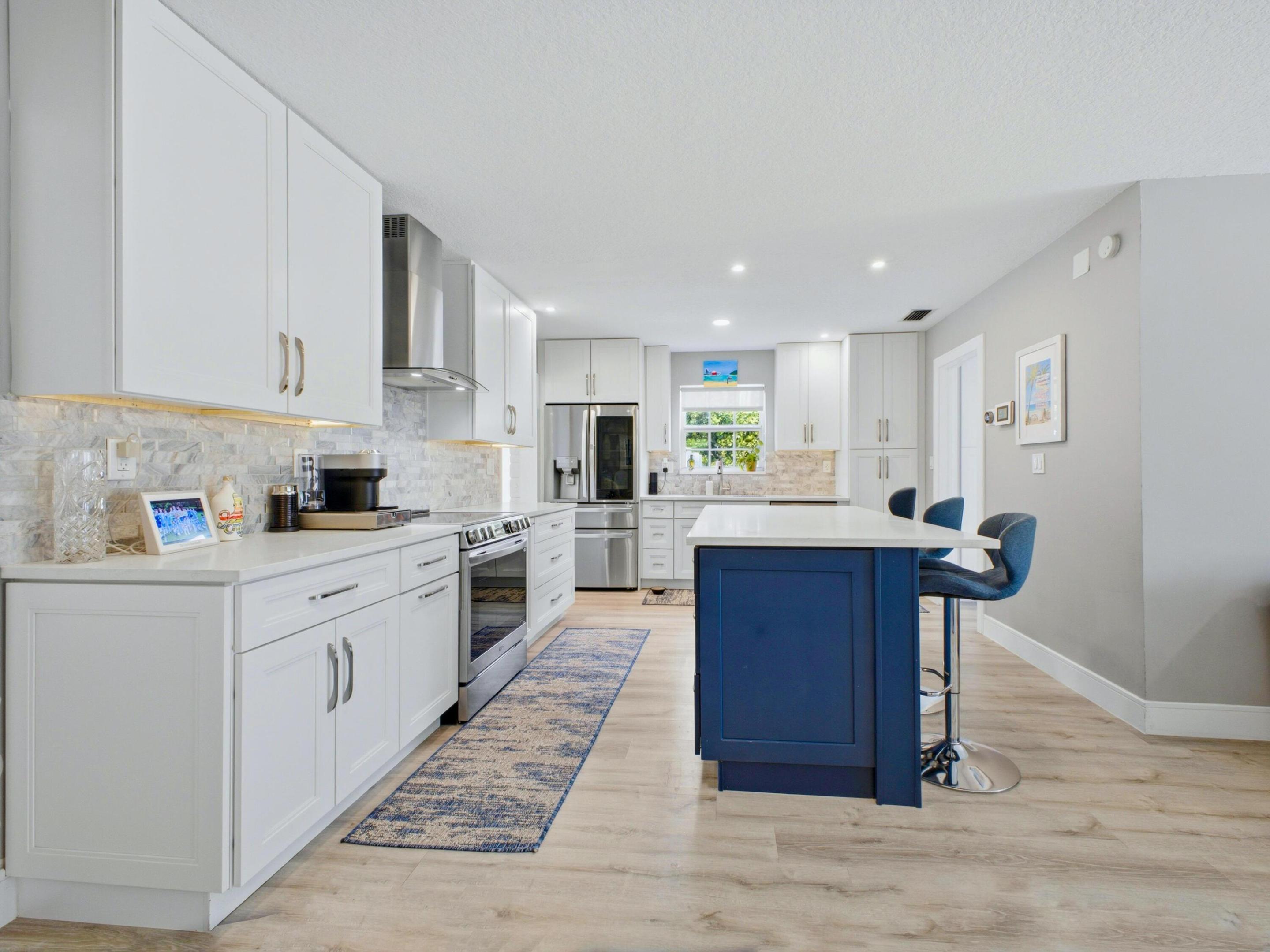 2020 NE 26th Lighthouse Point, FL 33064
