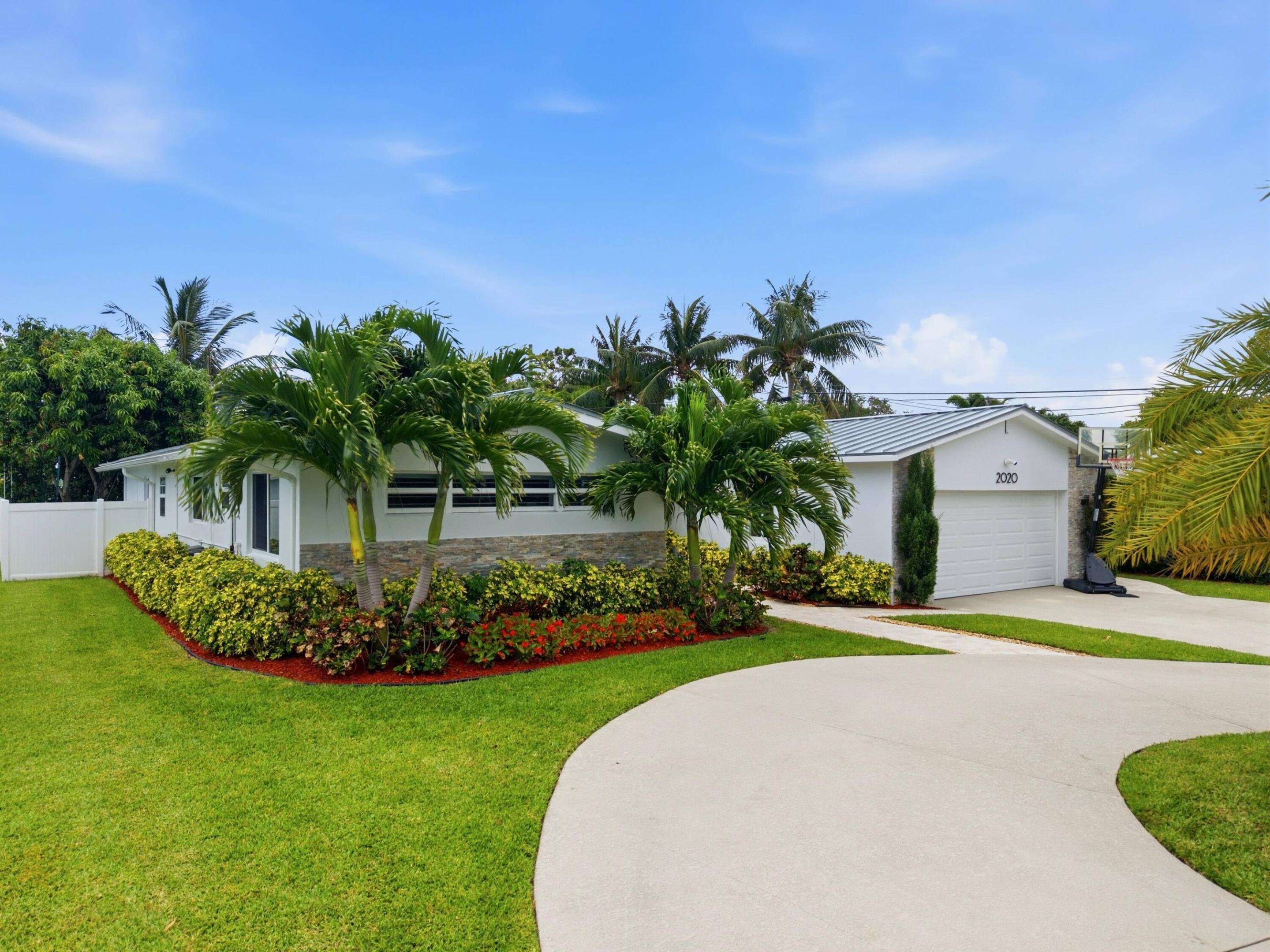 2020 NE 26th Lighthouse Point, FL 33064