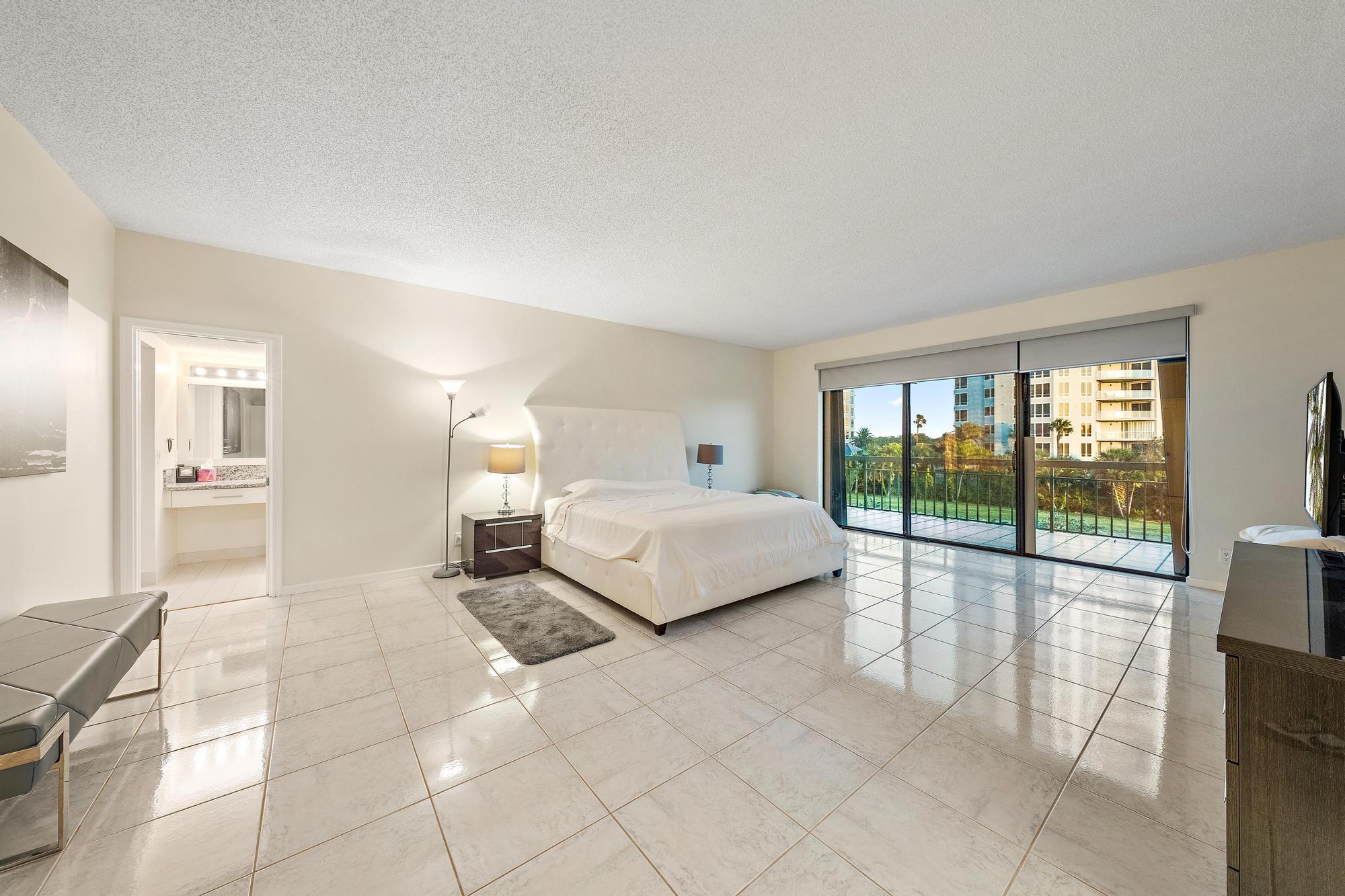 3970 N Ocean #6 Singer Island, FL 33404