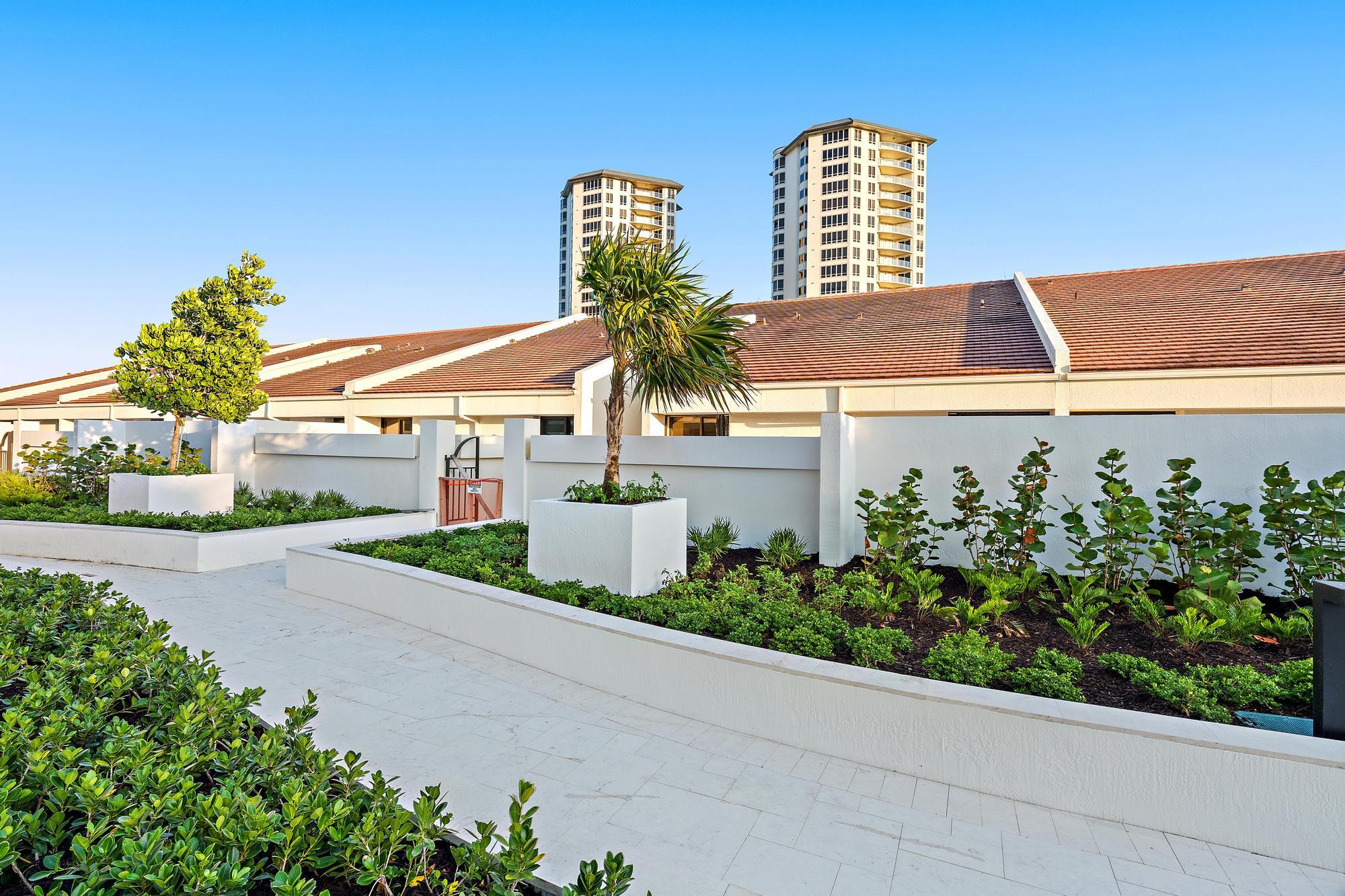 3970 N Ocean #6 Singer Island, FL 33404