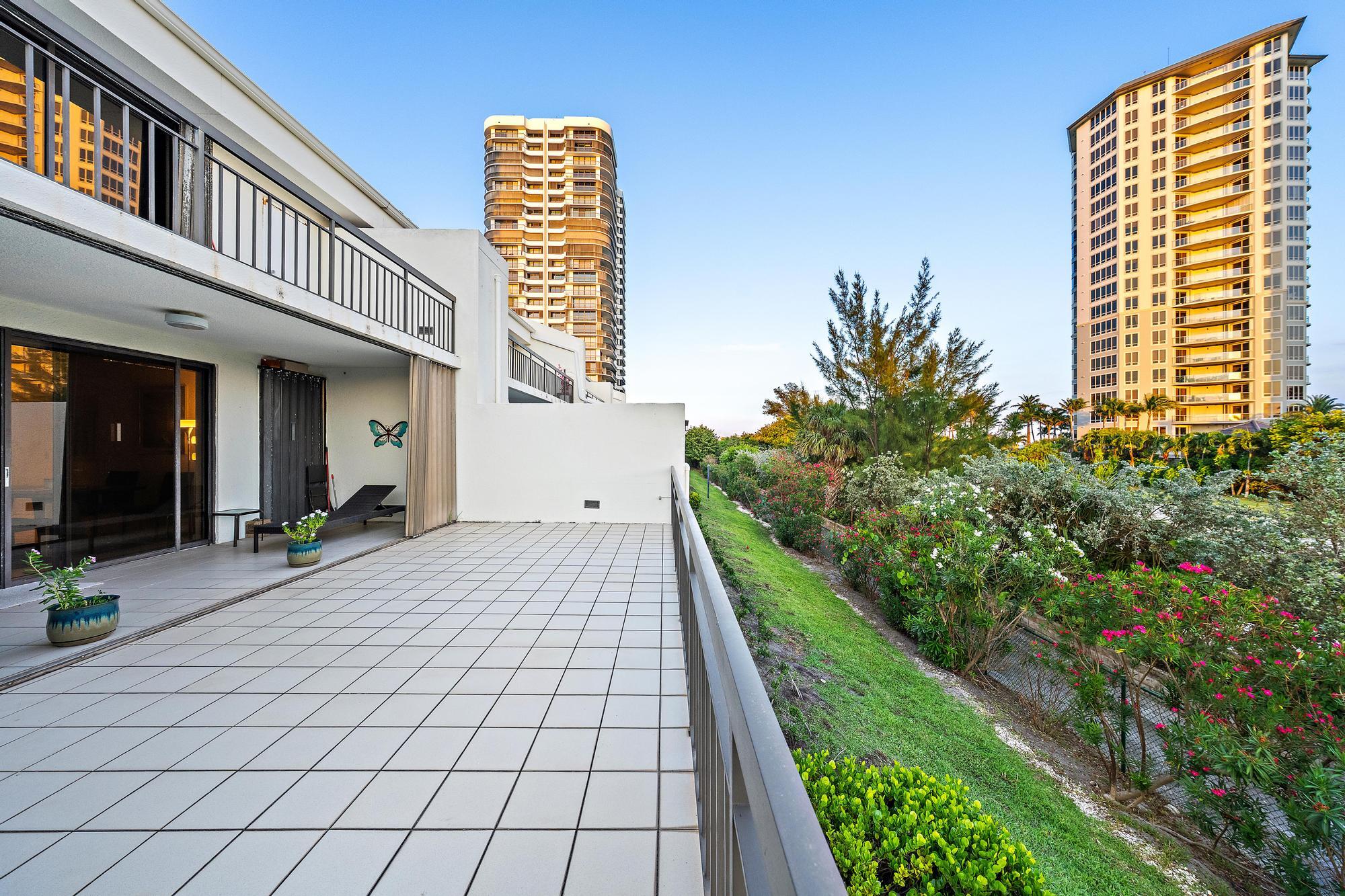 3970 N Ocean #6 Singer Island, FL 33404