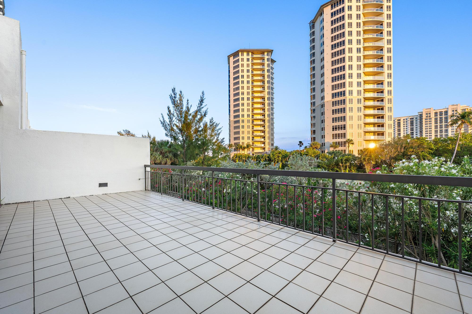 3970 N Ocean #6 Singer Island, FL 33404
