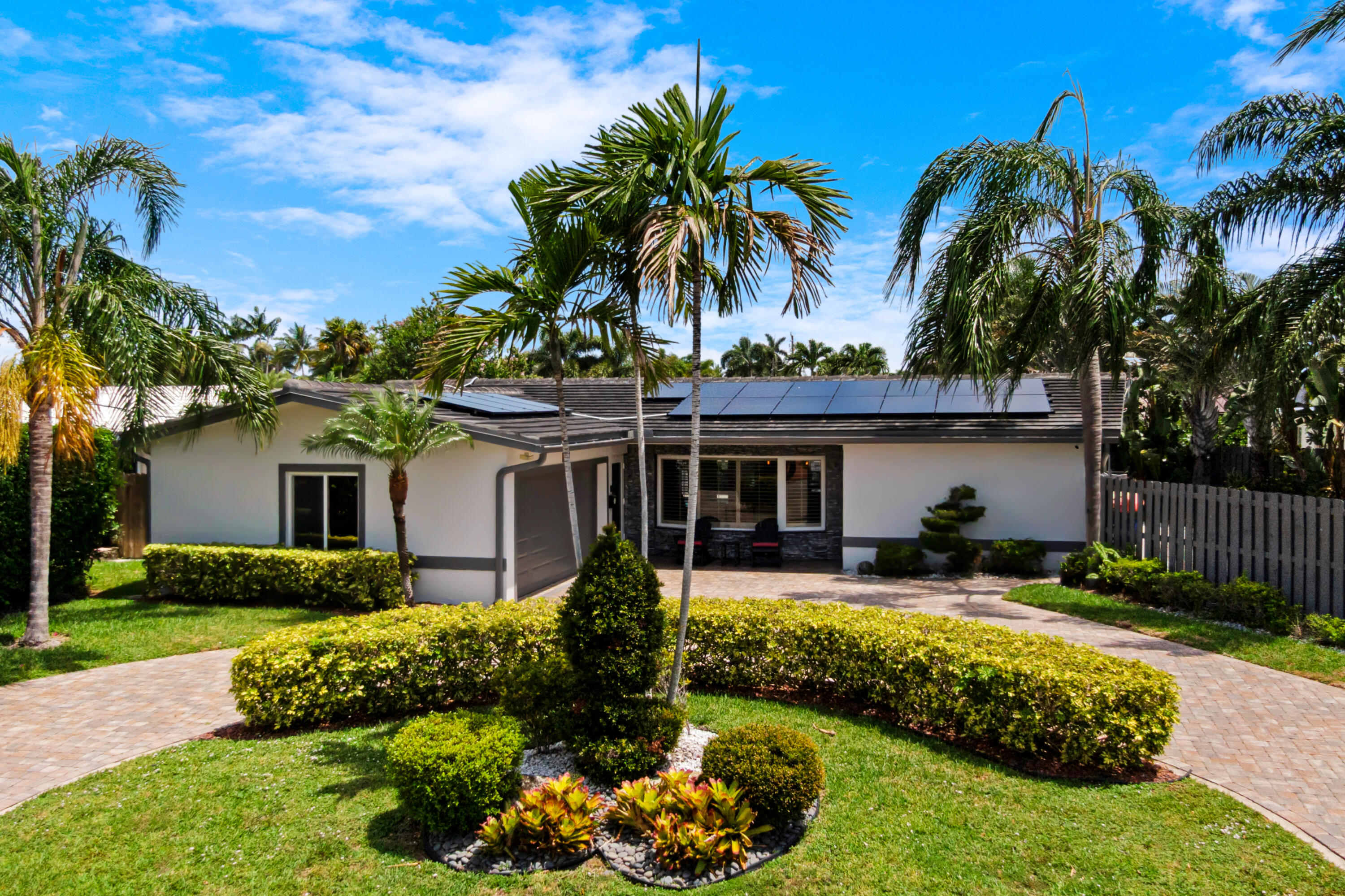 1483 NE 53rd Fort Lauderdale, FL 33334
