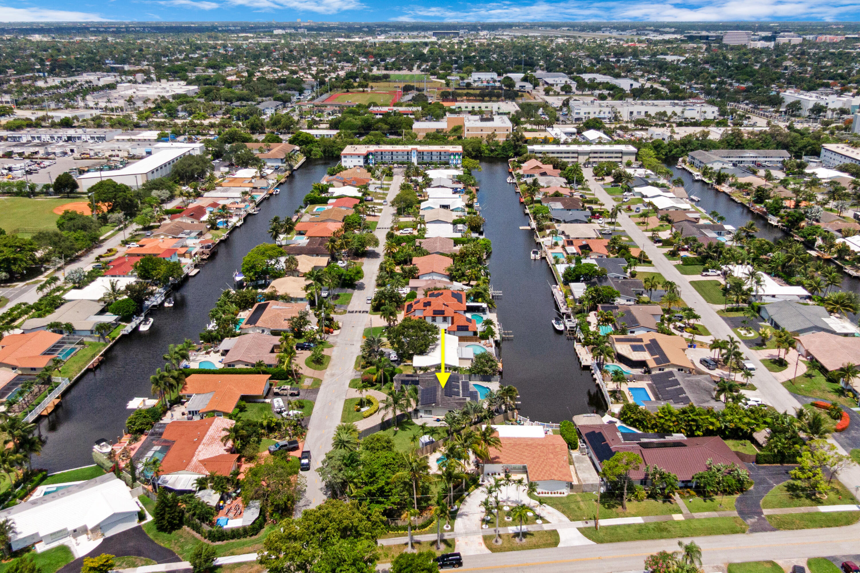 1483 NE 53rd Fort Lauderdale, FL 33334