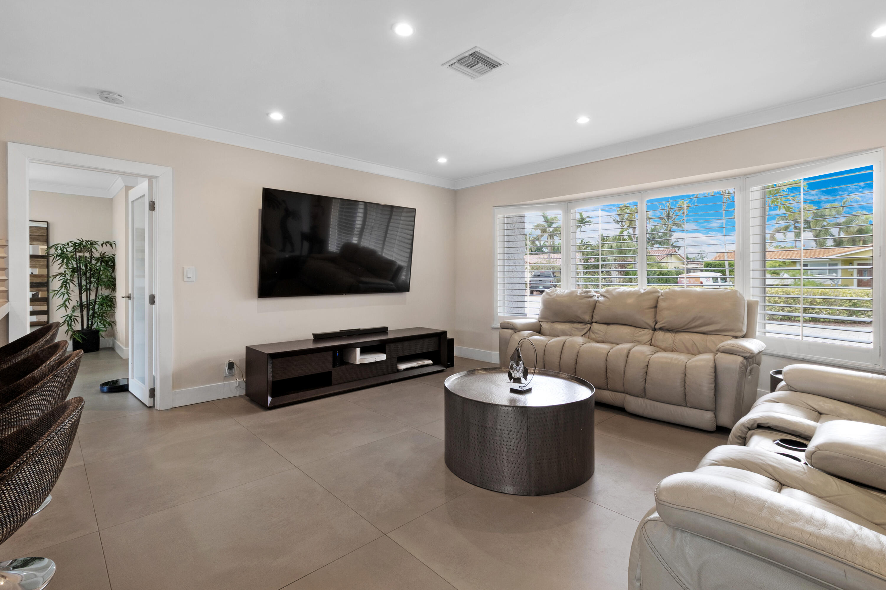 1483 NE 53rd Fort Lauderdale, FL 33334