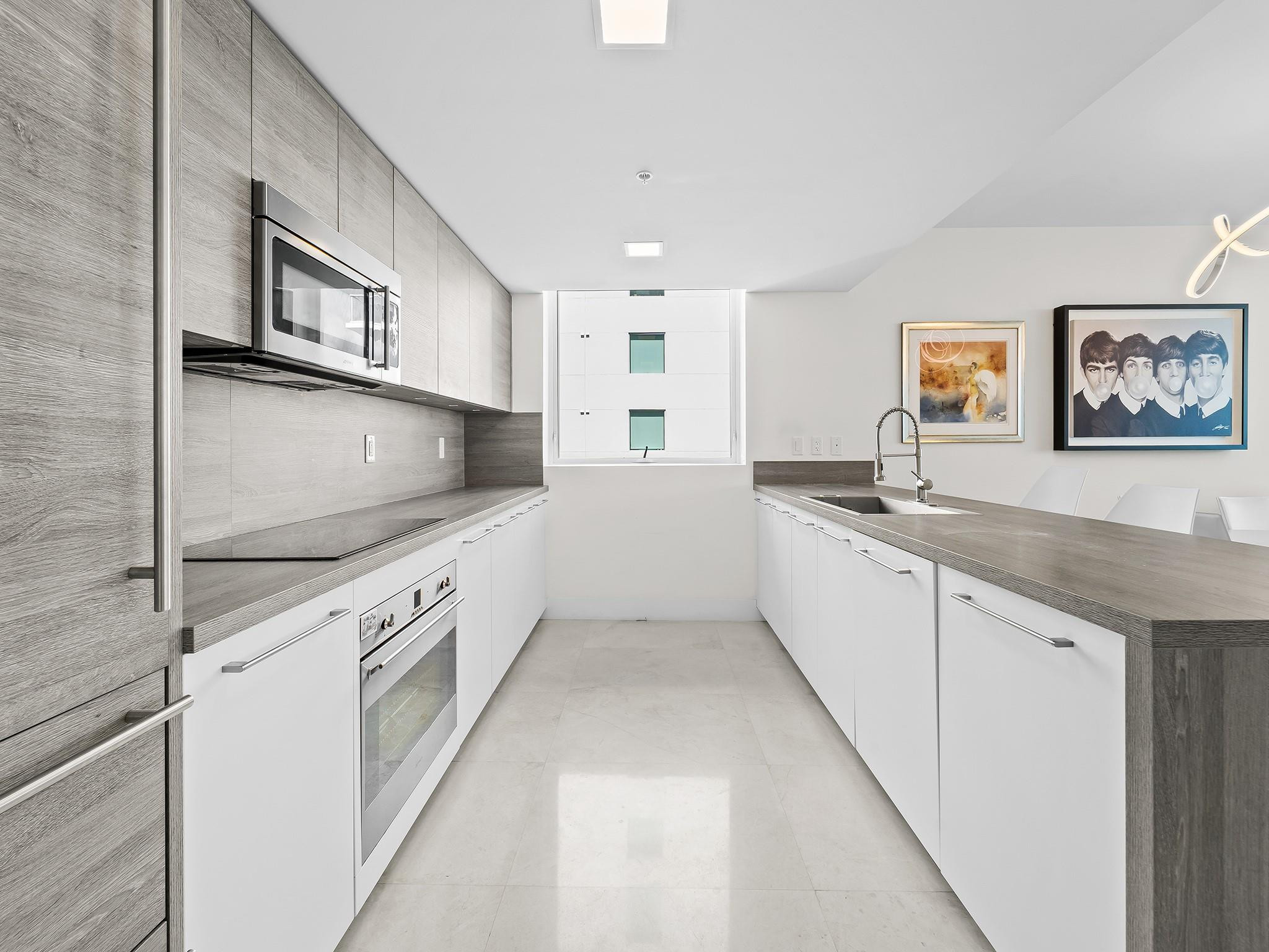 image 400 Sunny Isles10