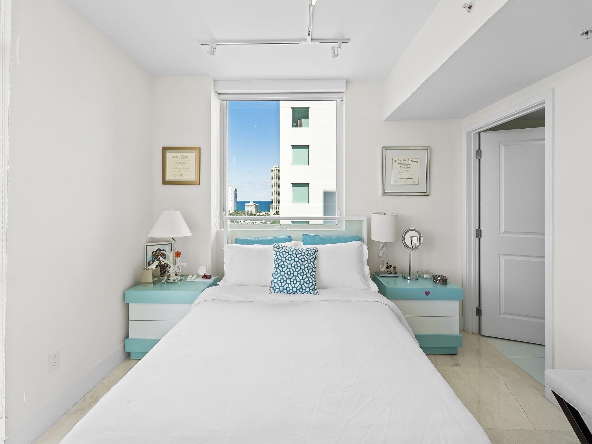 image 400 Sunny Isles17