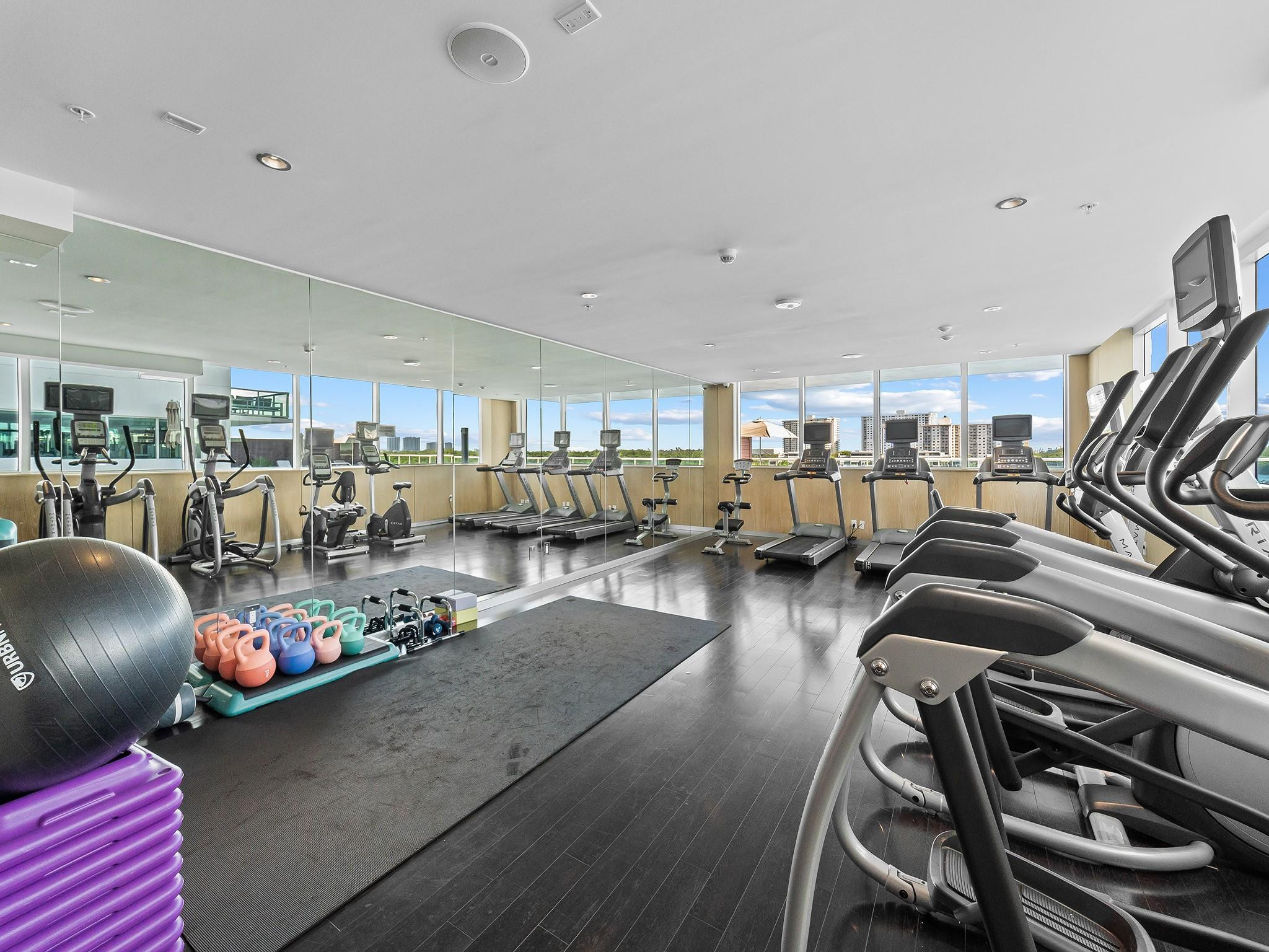 image 400 Sunny Isles32