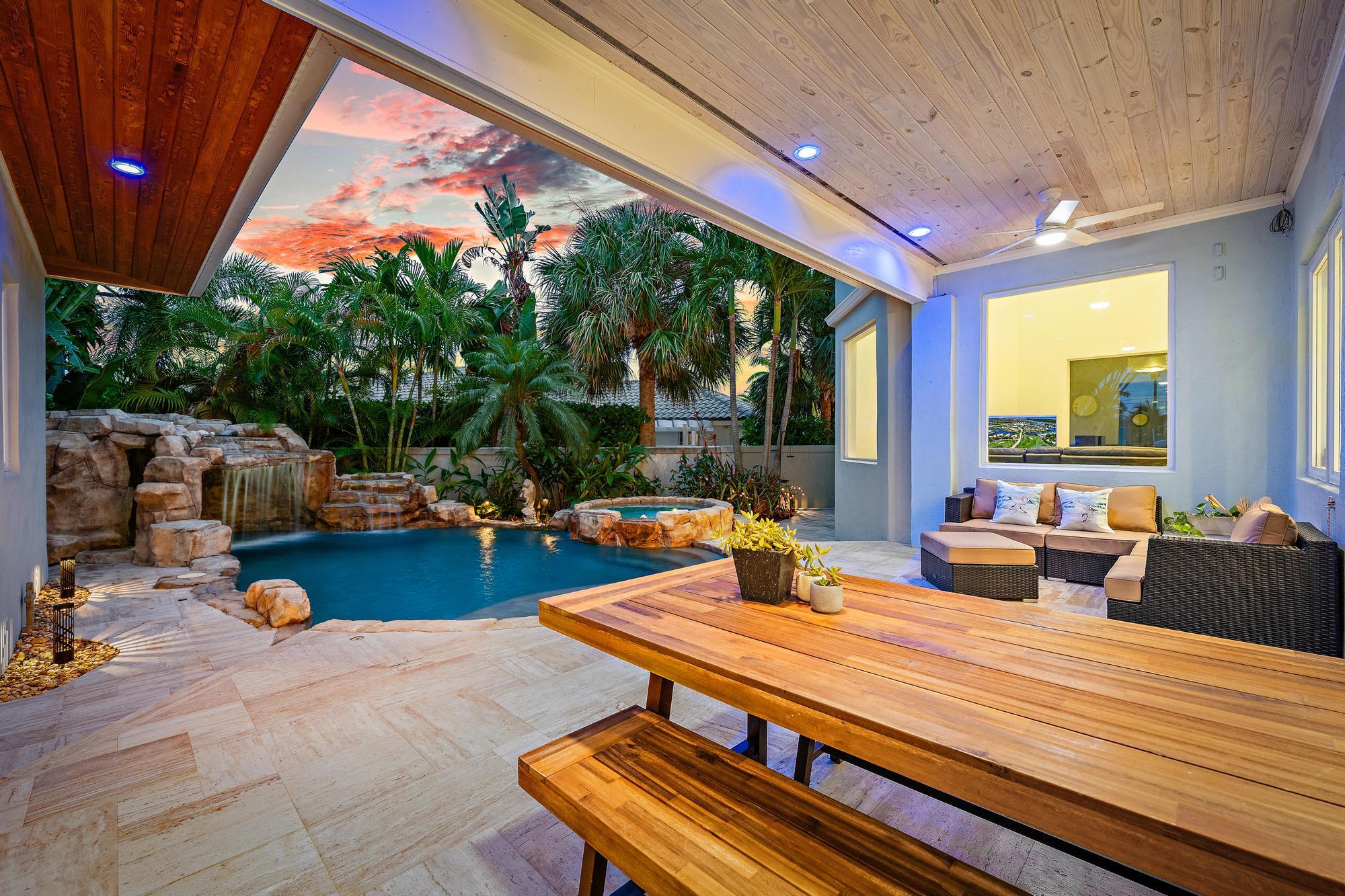 1121 Fairview Singer Island, FL 33404