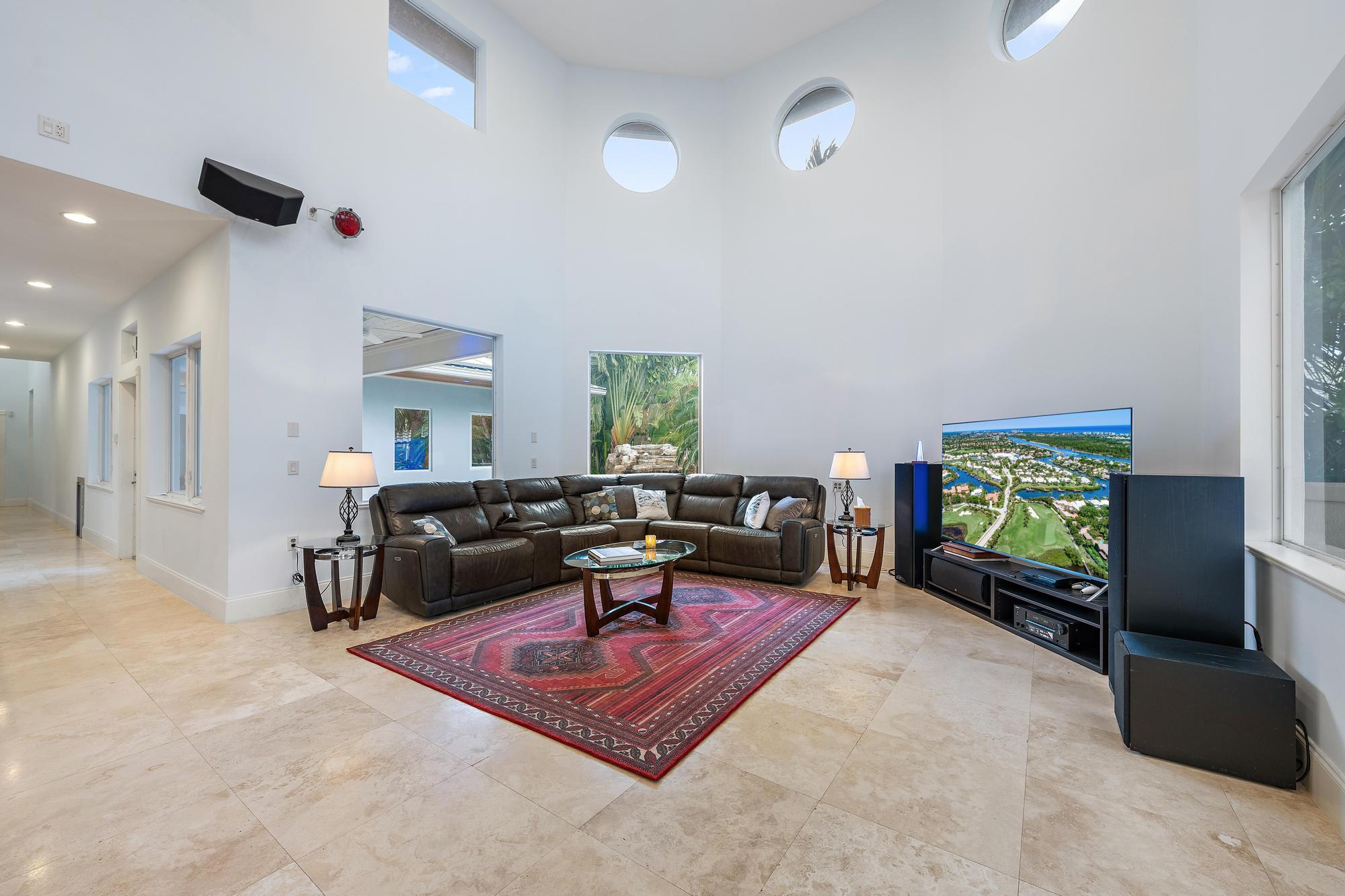 1121 Fairview Singer Island, FL 33404