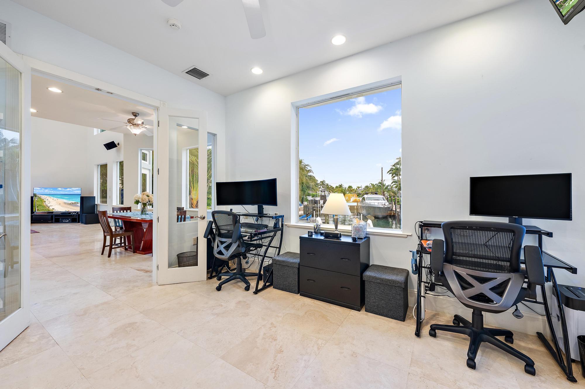 1121 Fairview Singer Island, FL 33404