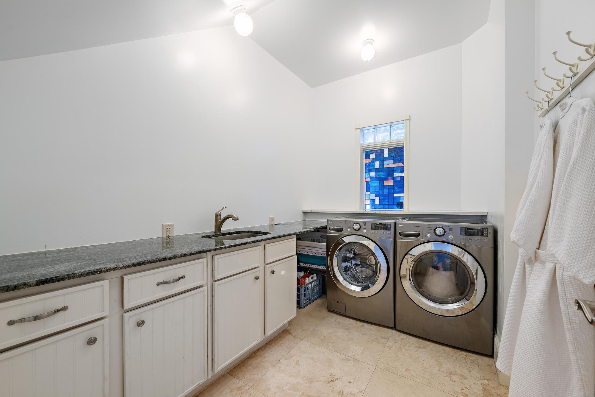 1121 Fairview Singer Island, FL 33404