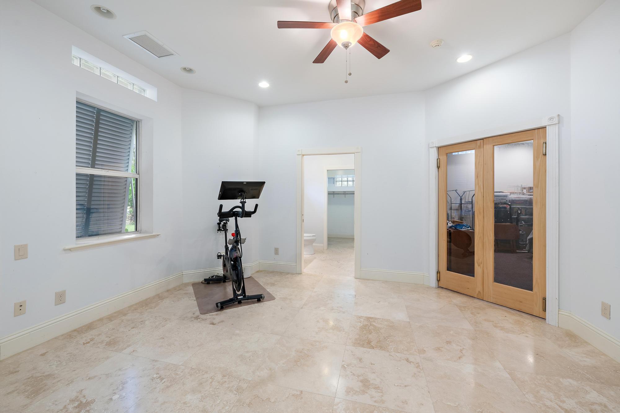 1121 Fairview Singer Island, FL 33404