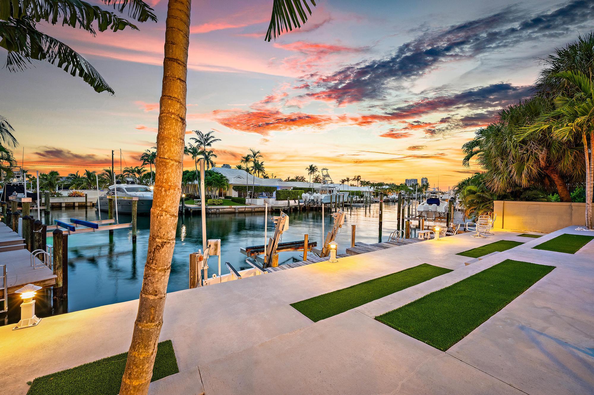 1121 Fairview Singer Island, FL 33404