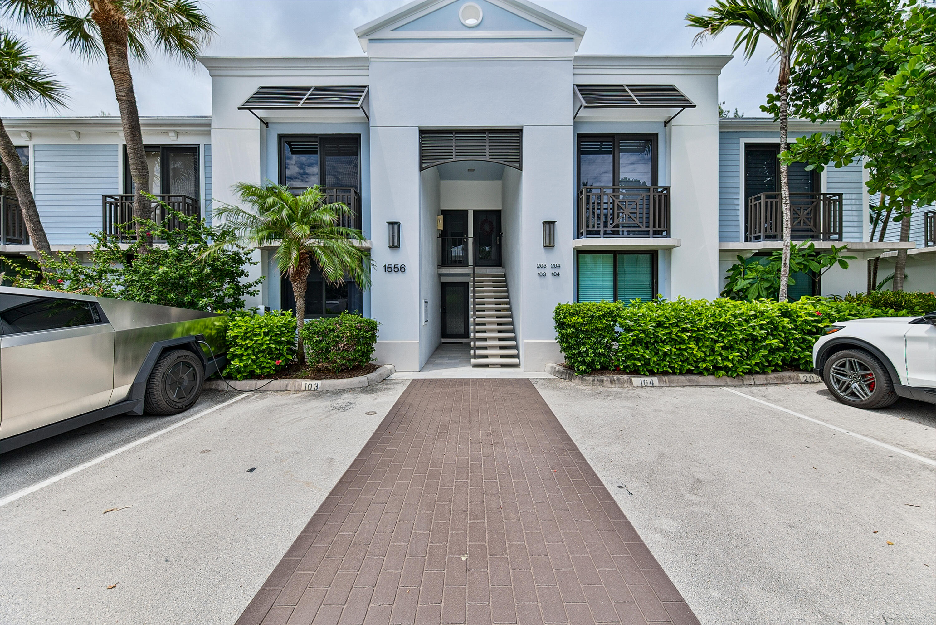 1556 S Ocean #204 Fort Lauderdale, FL 33316