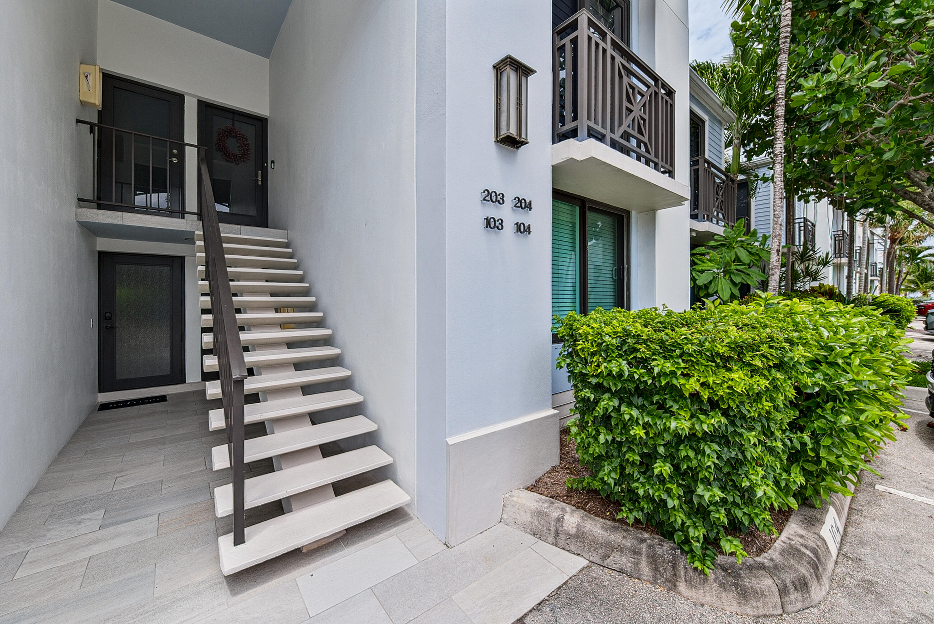 1556 S Ocean #204 Fort Lauderdale, FL 33316