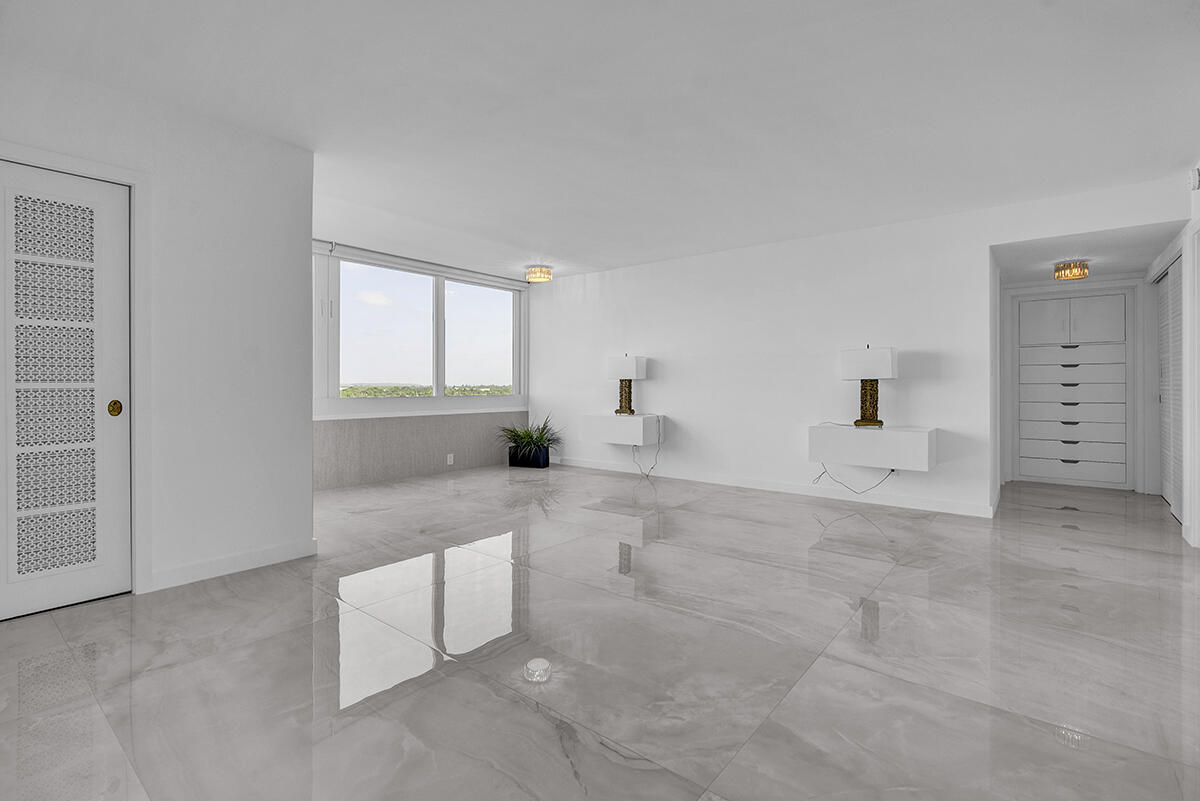 201 N Riverside Dr #802 Pompano Beach, FL 33062