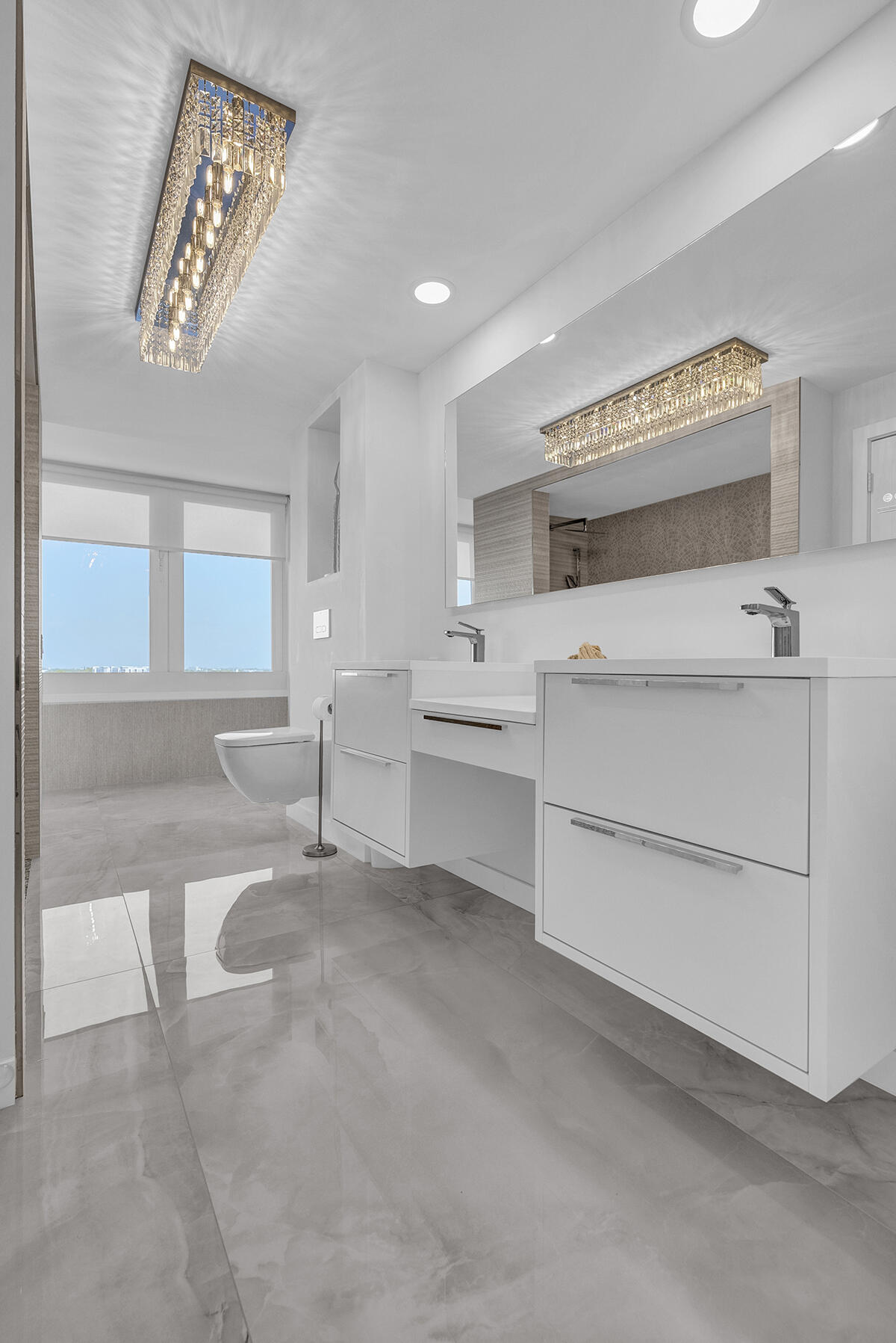 201 N Riverside Dr #802 Pompano Beach, FL 33062