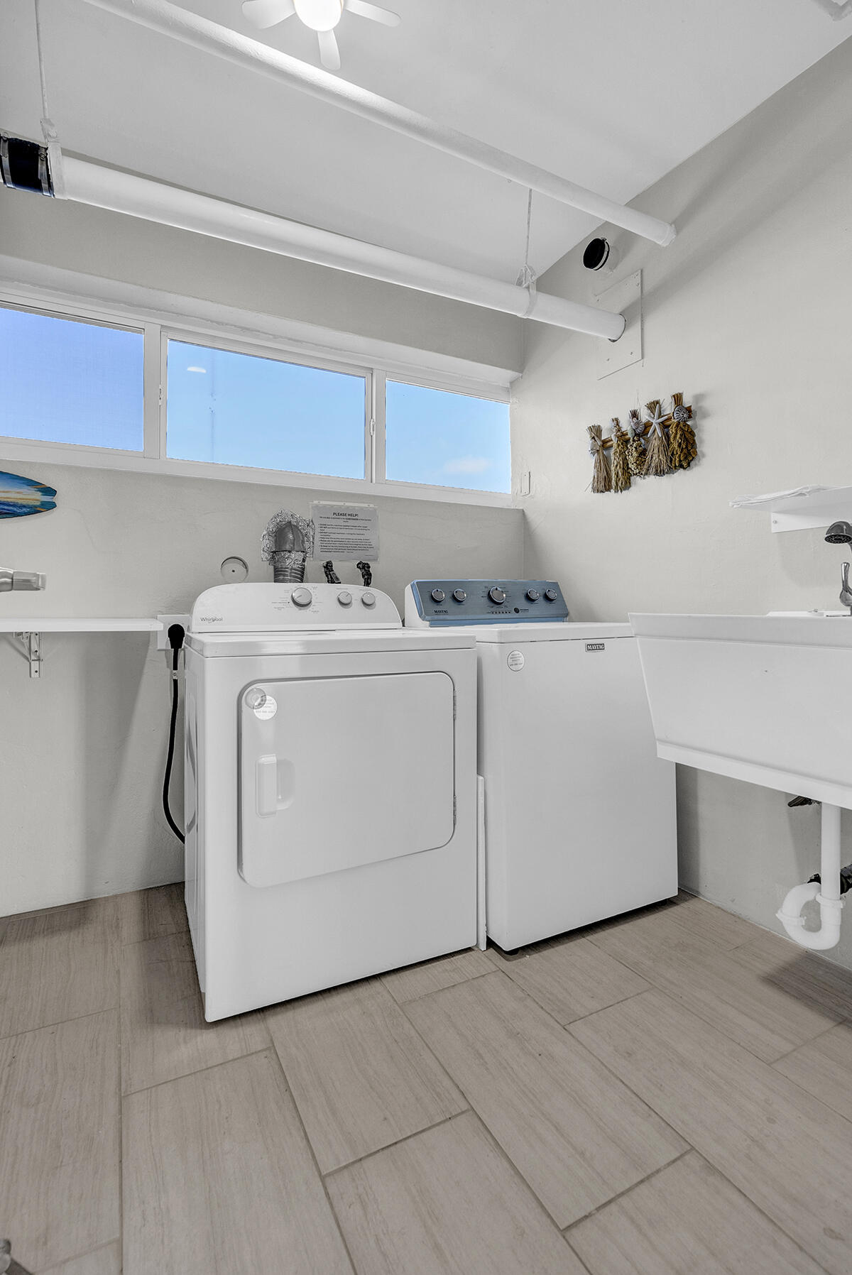 201 N Riverside Dr #802 Pompano Beach, FL 33062
