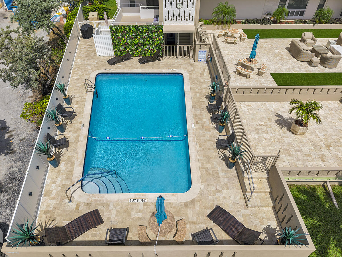 201 N Riverside Dr #802 Pompano Beach, FL 33062