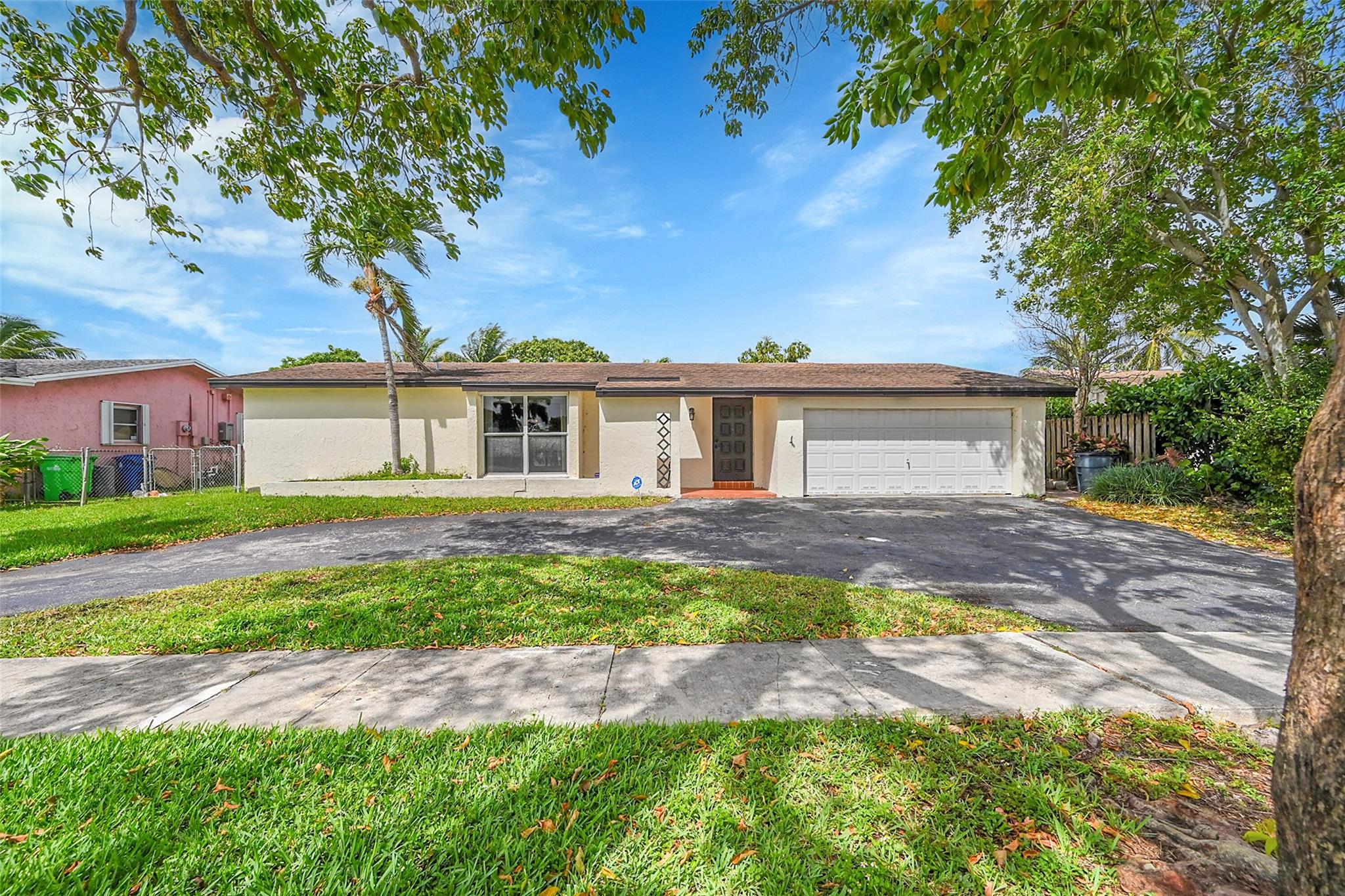 3631 NW 115th Ter