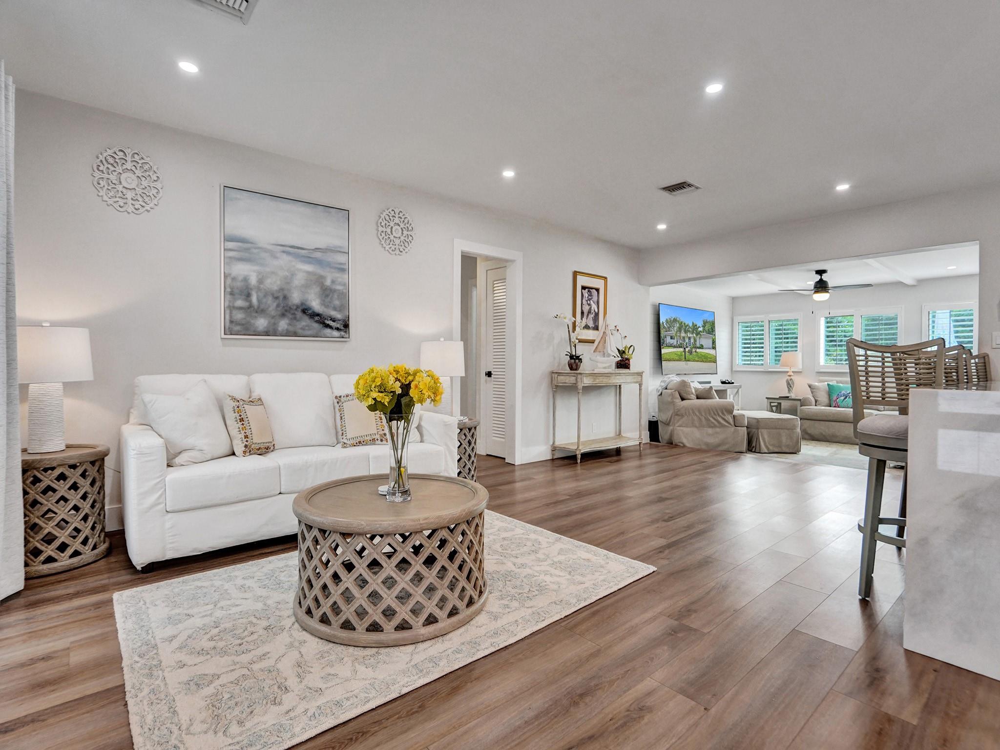 801 SE 9th Ave,Deerfield Beach, FL 33441