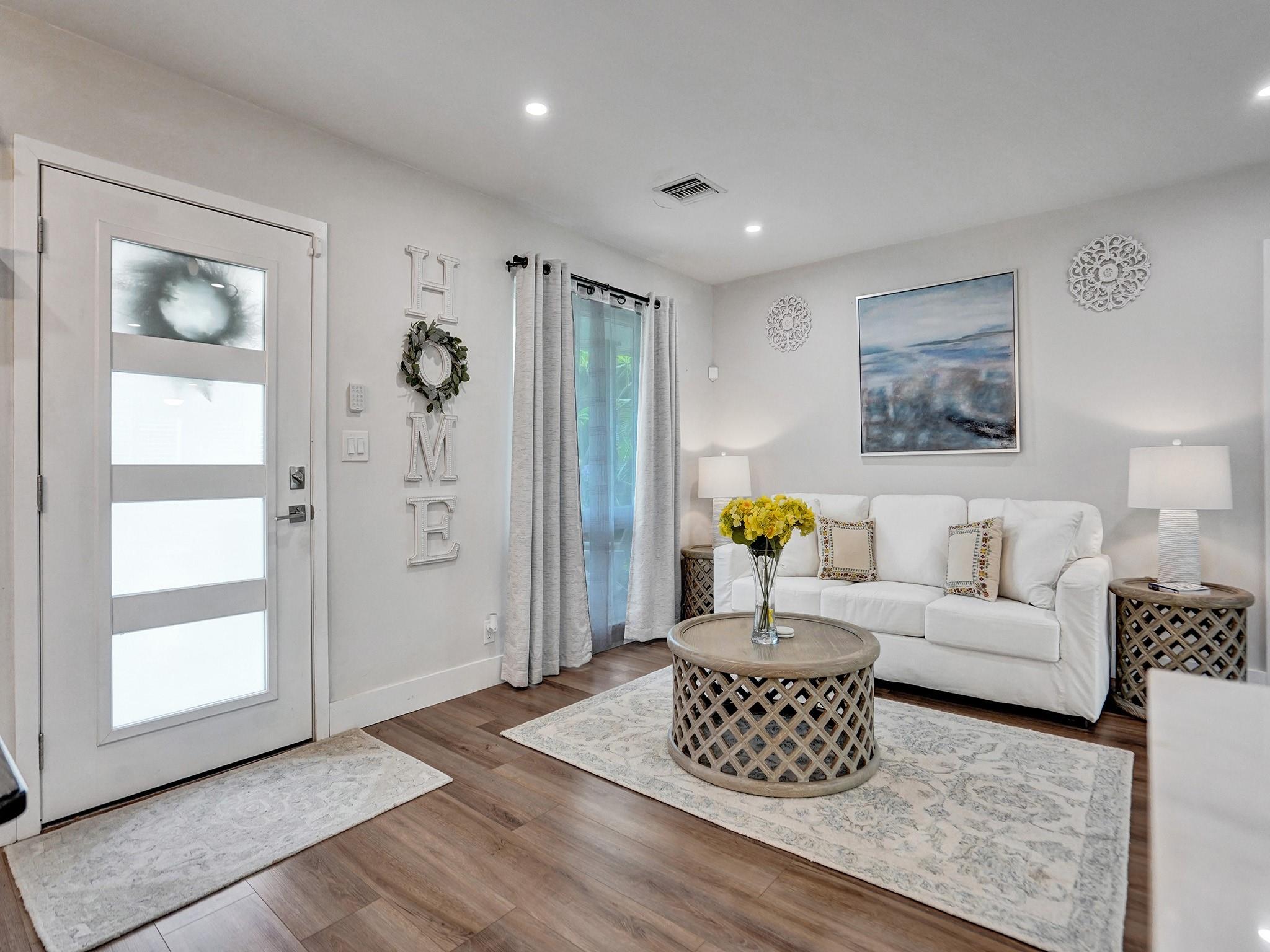 801 SE 9th Ave,Deerfield Beach, FL 33441