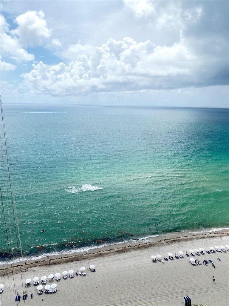 16001 Collins Ave #2207