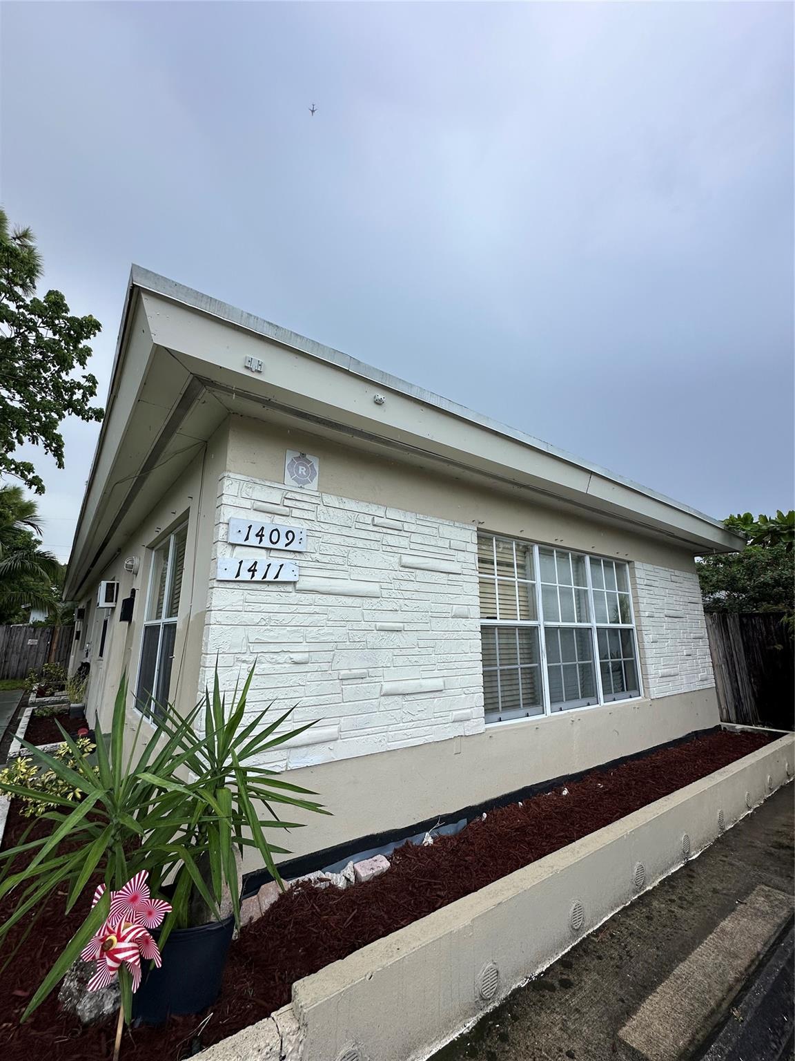 1409 NW 2nd Ave
