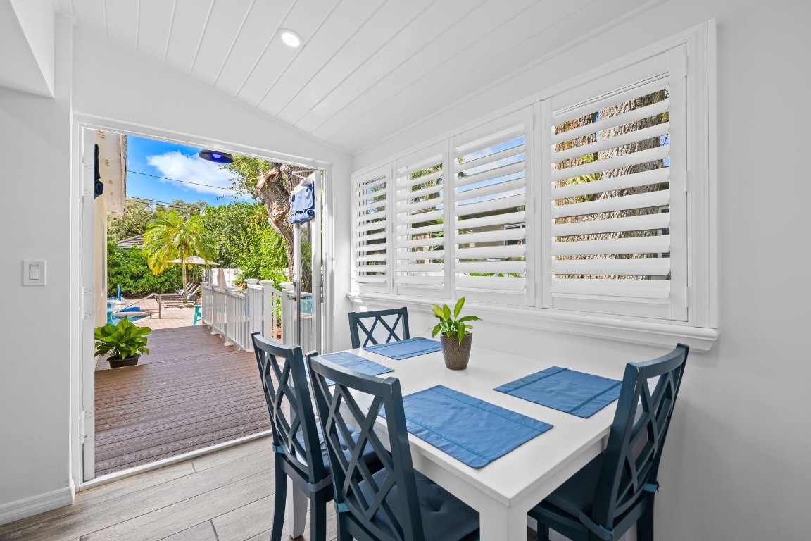 1300 SW 17th Fort Lauderdale, FL 33315