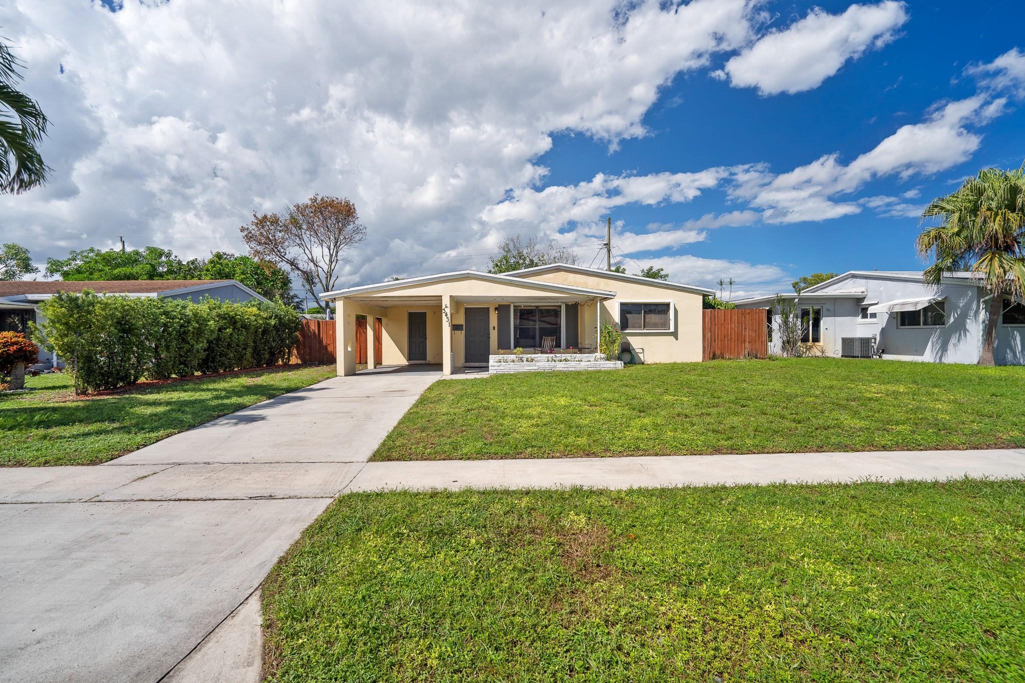 3431 SW 15th Ct