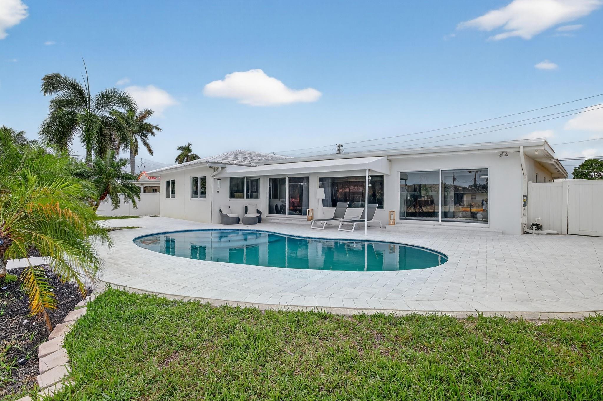 2720 NE 59th St Fort Lauderdale, FL 33308