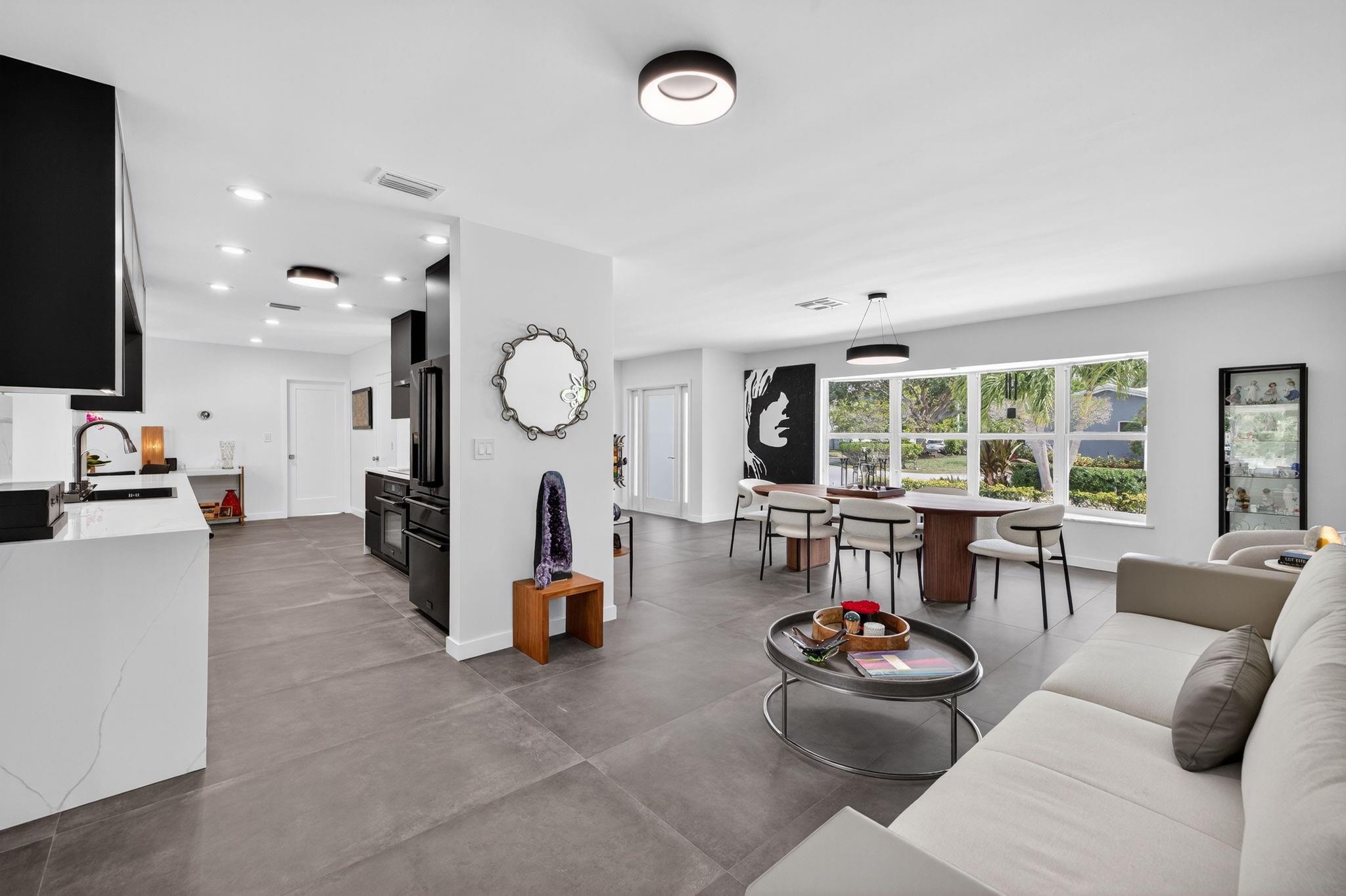 2720 NE 59th St Fort Lauderdale, FL 33308