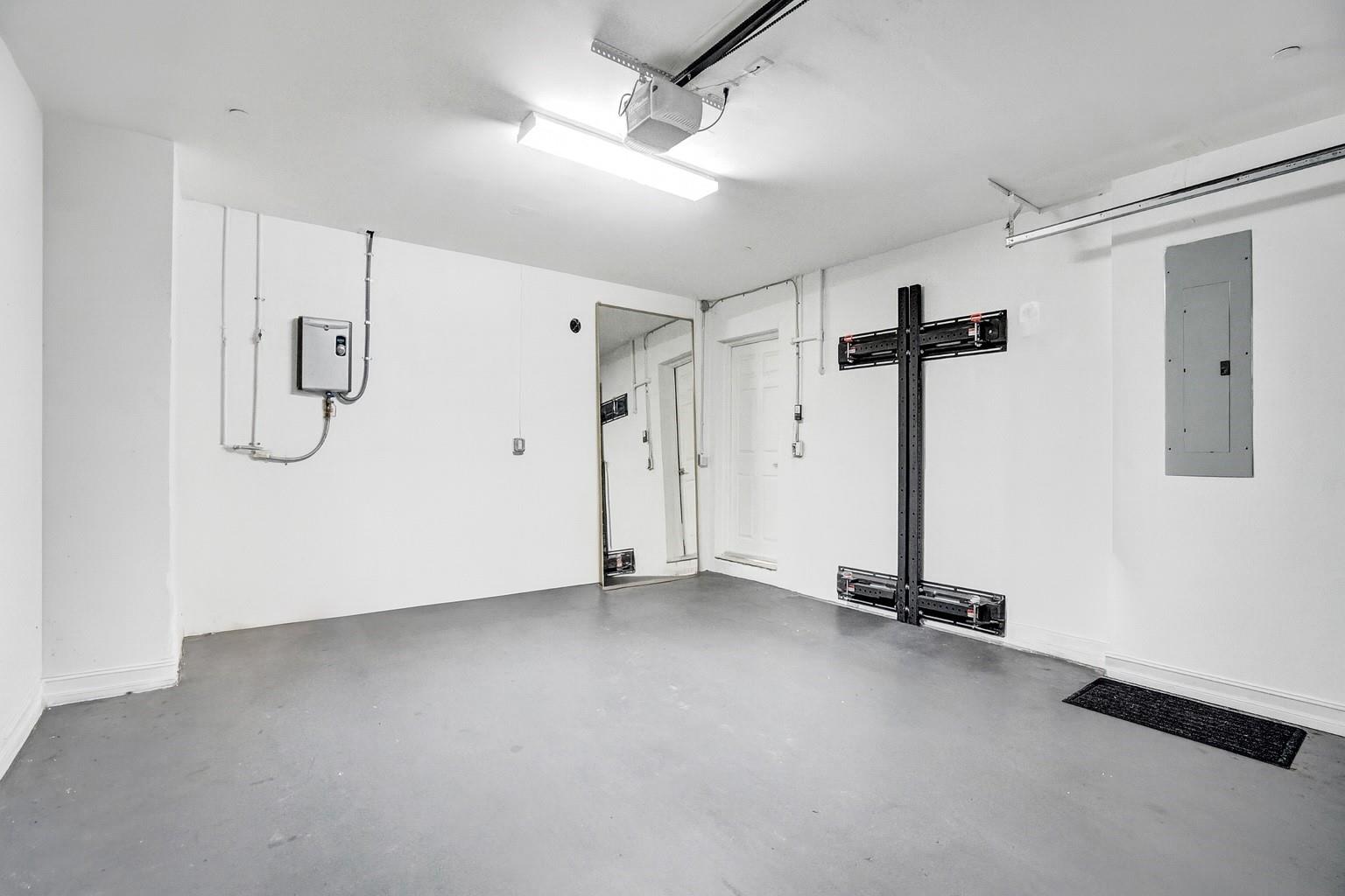 1110 NE 17th Way Fort Lauderdale, FL 33304