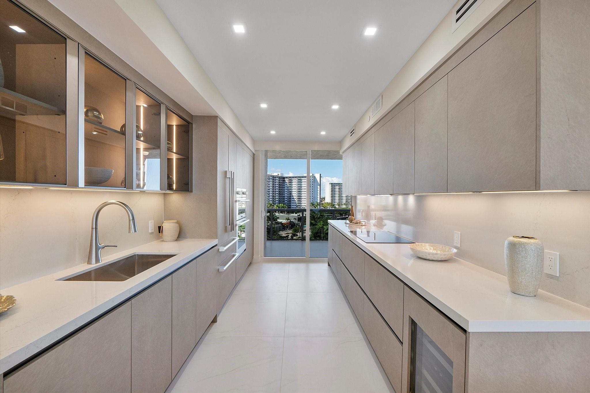 3100 N Ocean #704 Fort Lauderdale, FL 33308