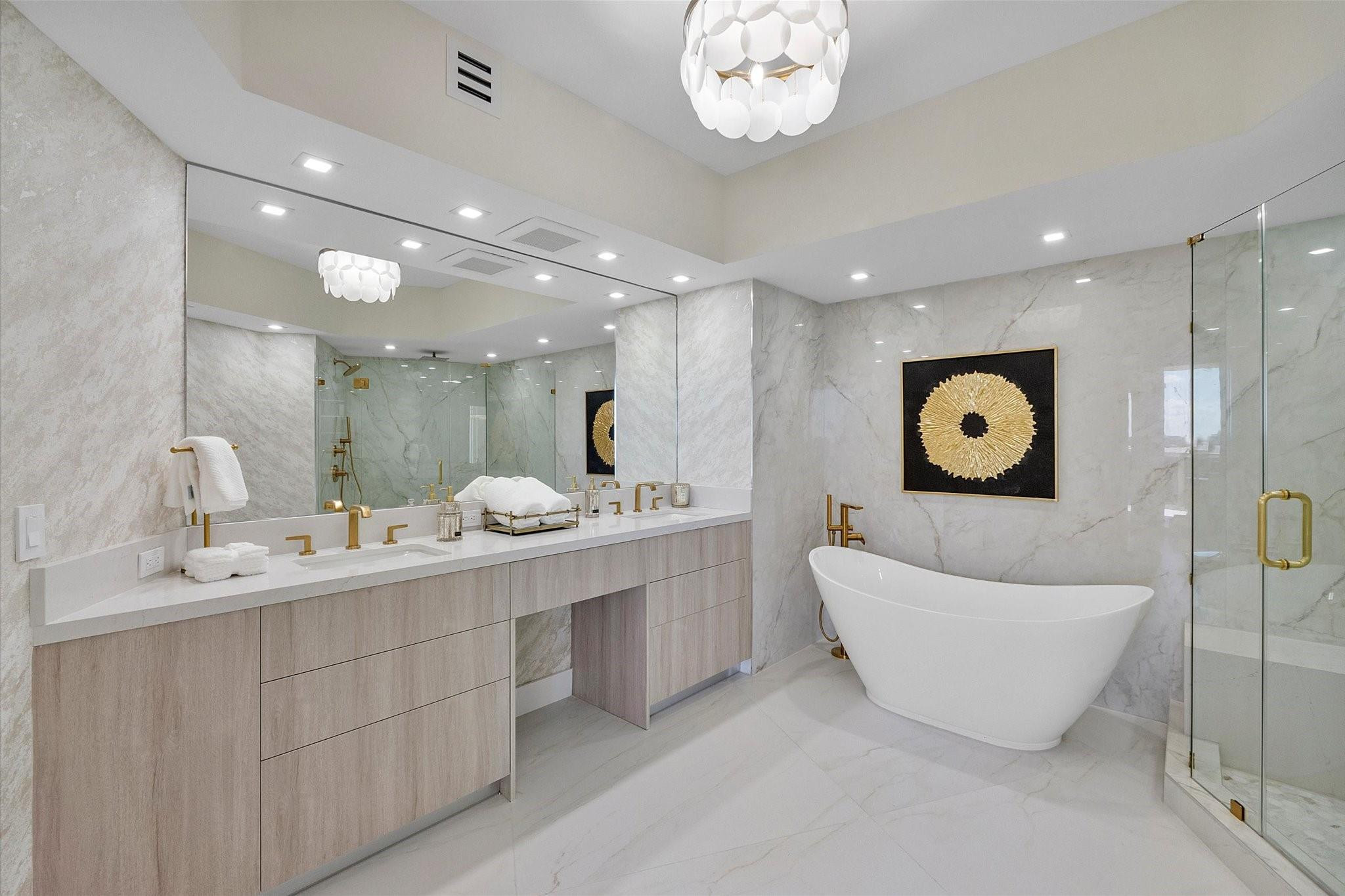 3100 N Ocean #704 Fort Lauderdale, FL 33308