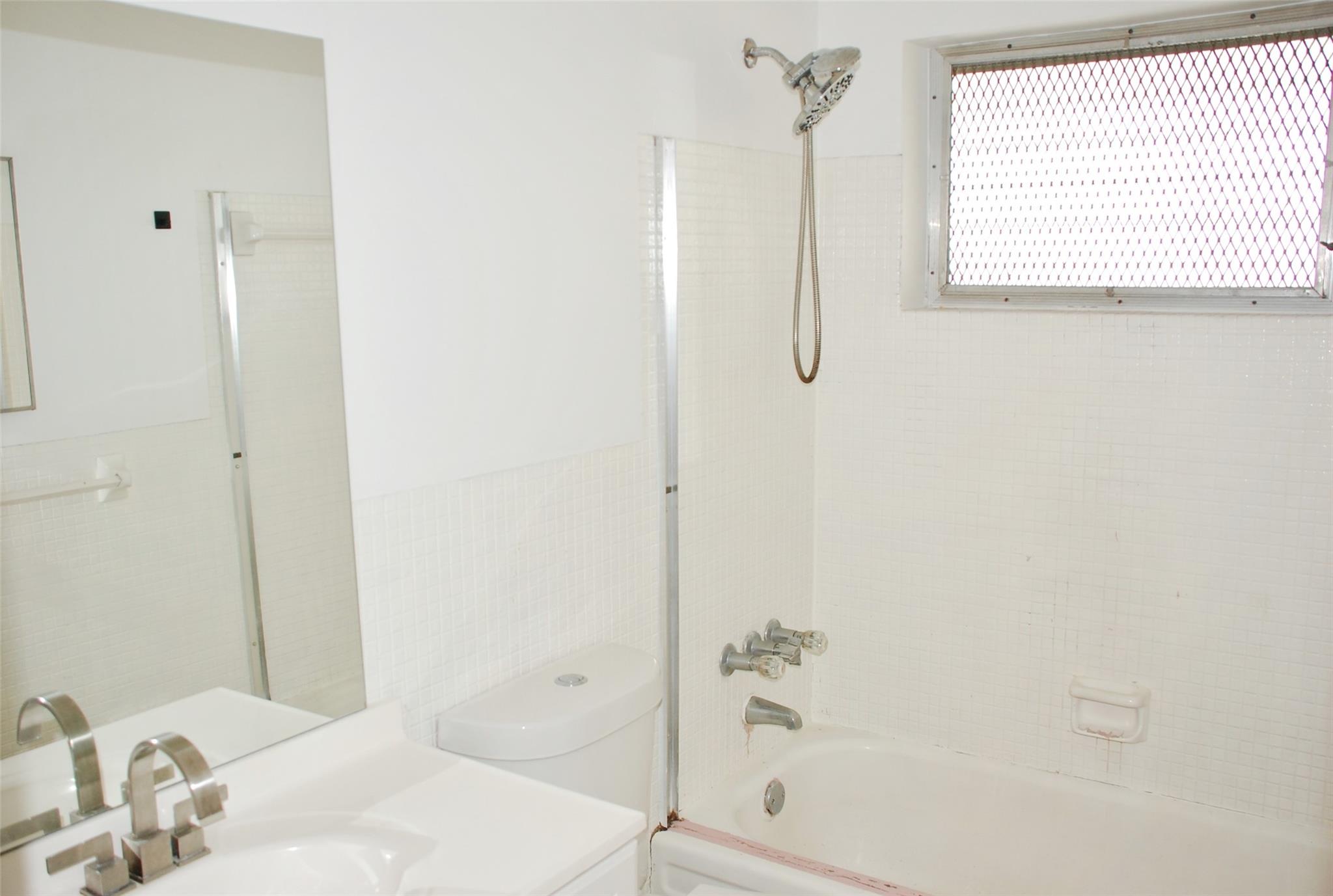 4770 NW 10th Ct #312 Plantation, FL 33313