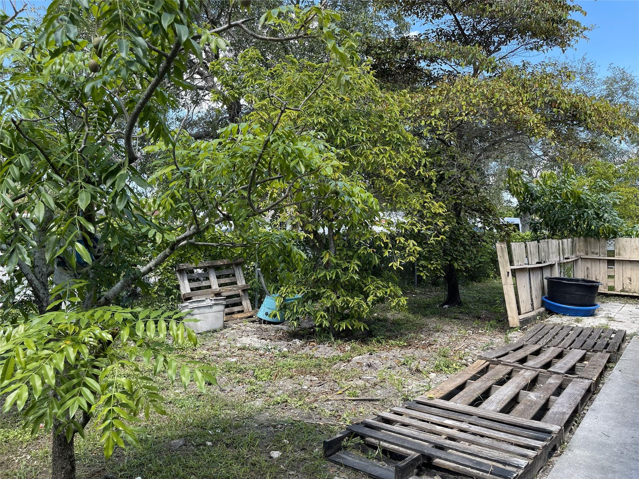 671 NW 38th St Deerfield Beach, FL 33064